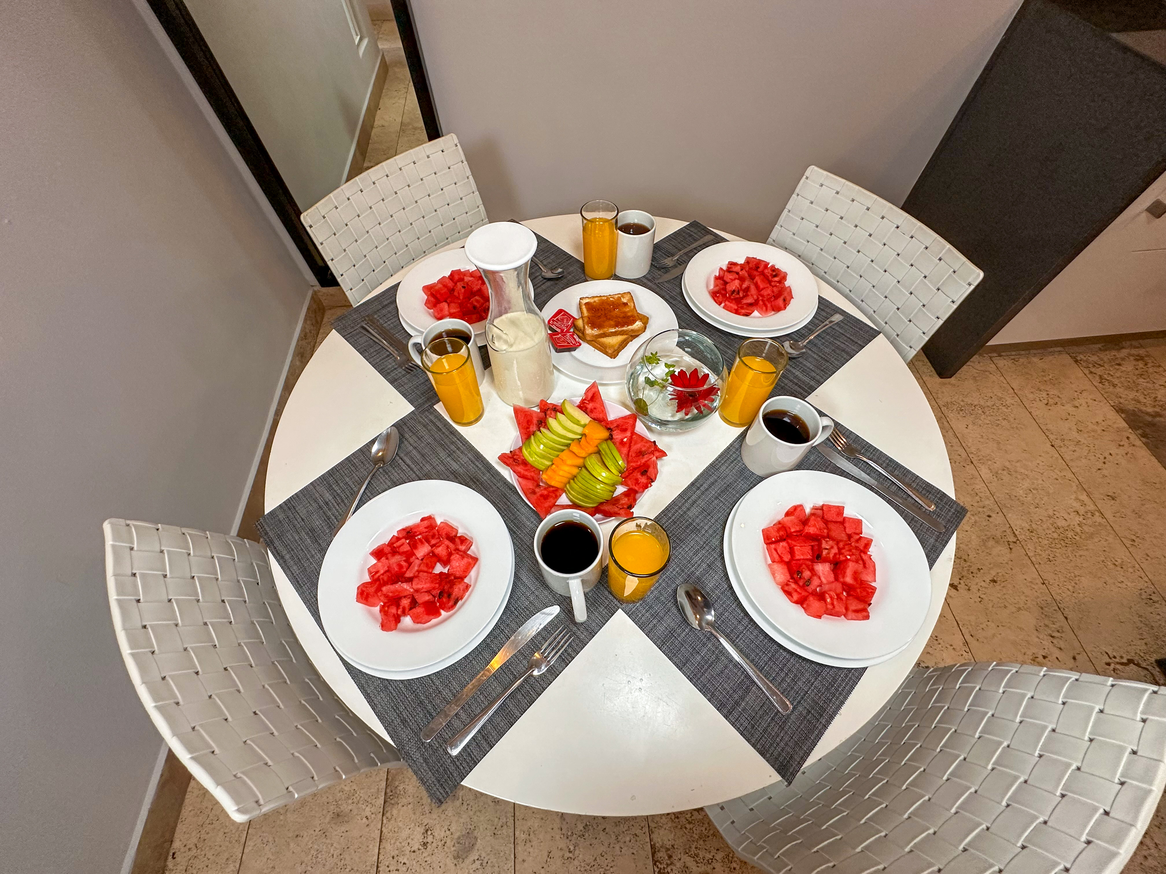 Suite Deluxe with Air Conditioning