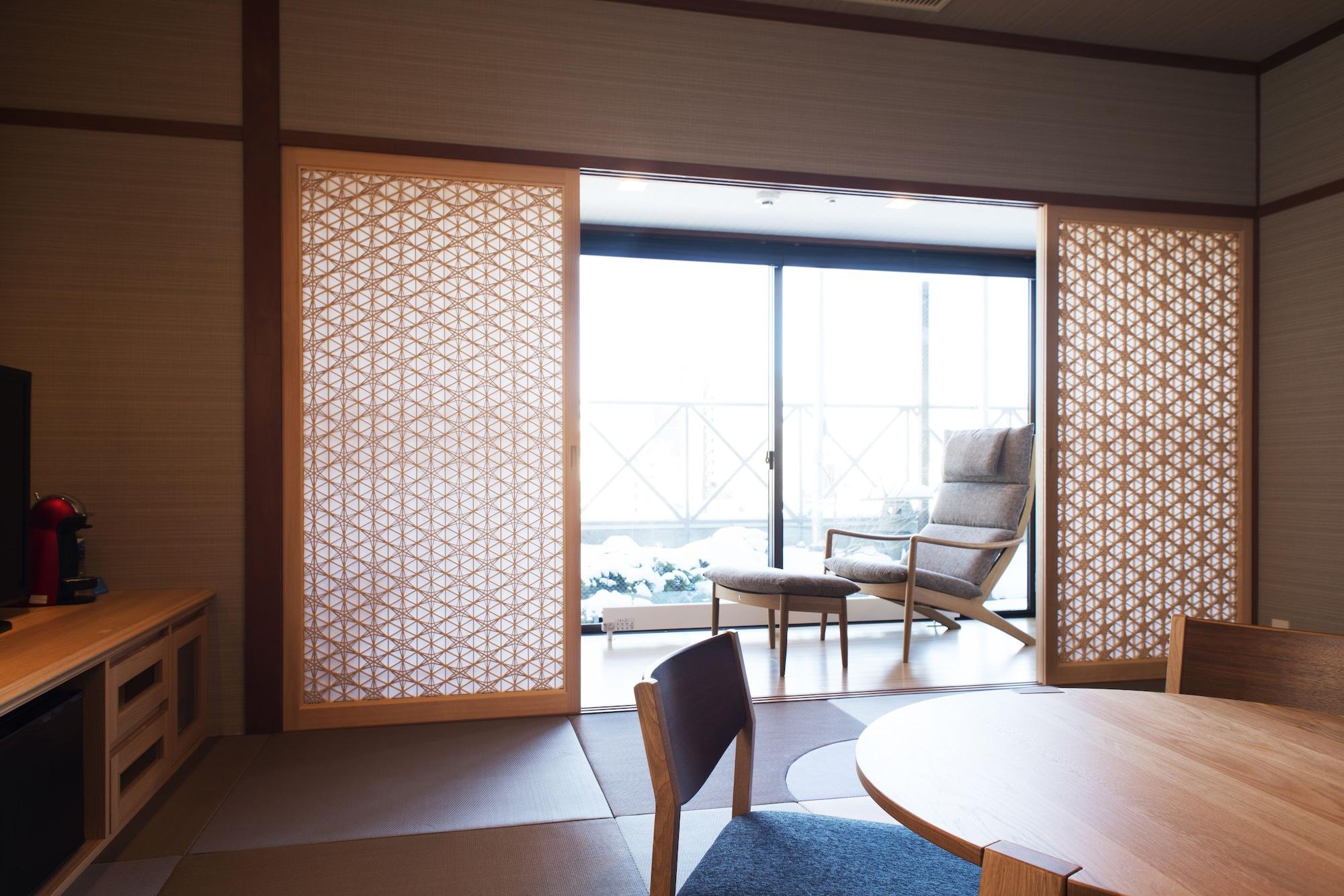 Quadruple Non Smoking