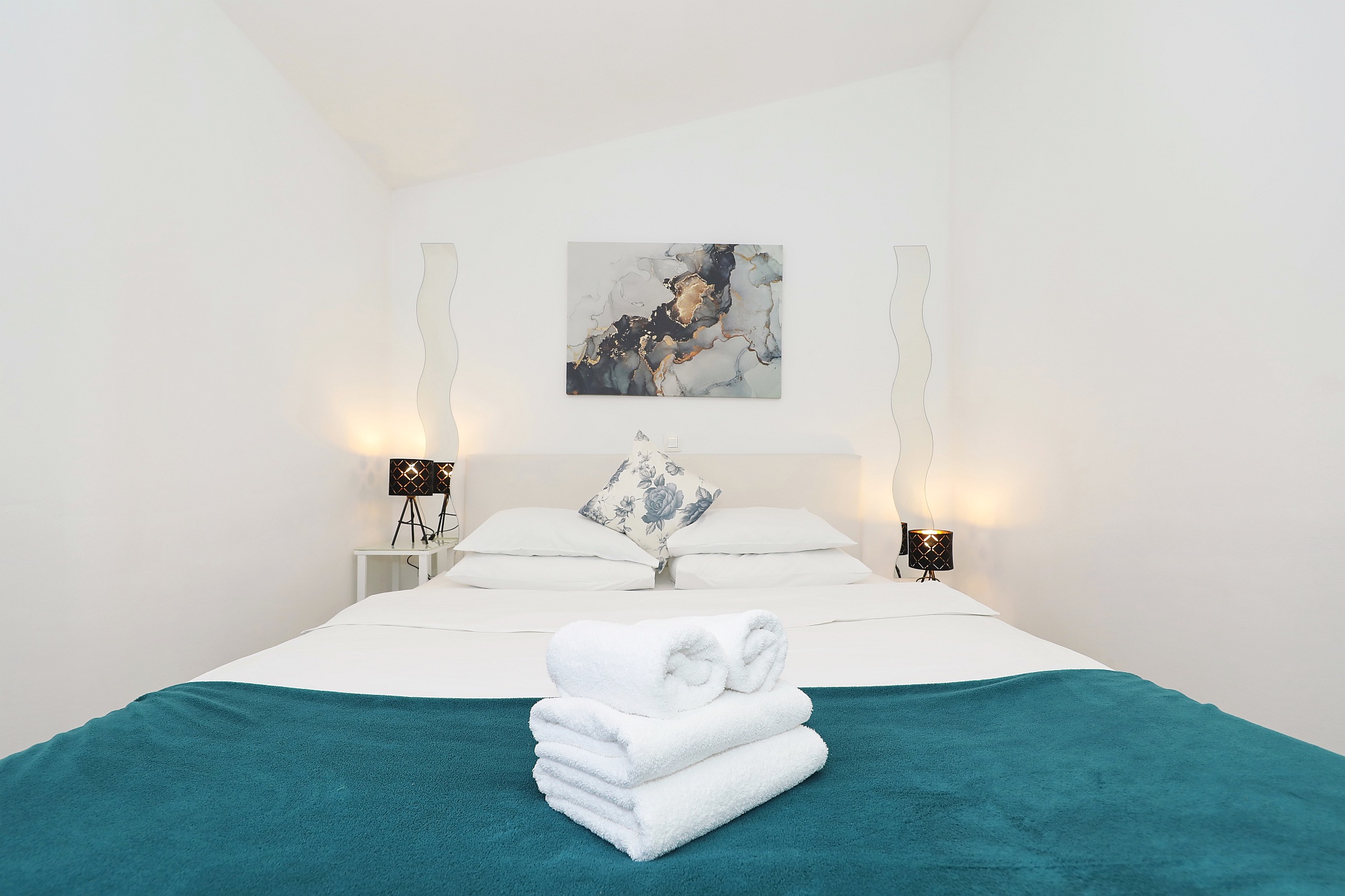 Apartment Capacity 4