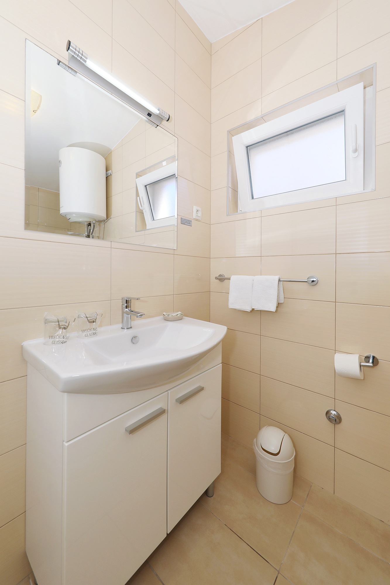 Apartment Capacity 4