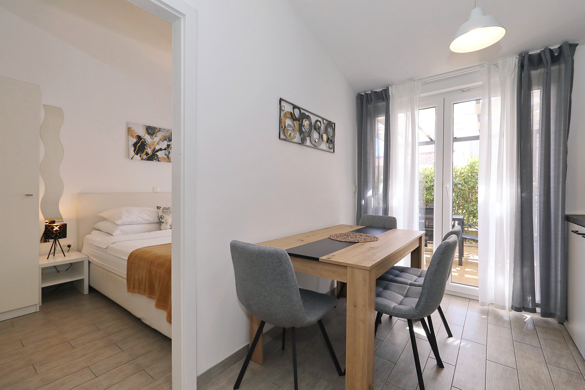 Apartment Capacity 4