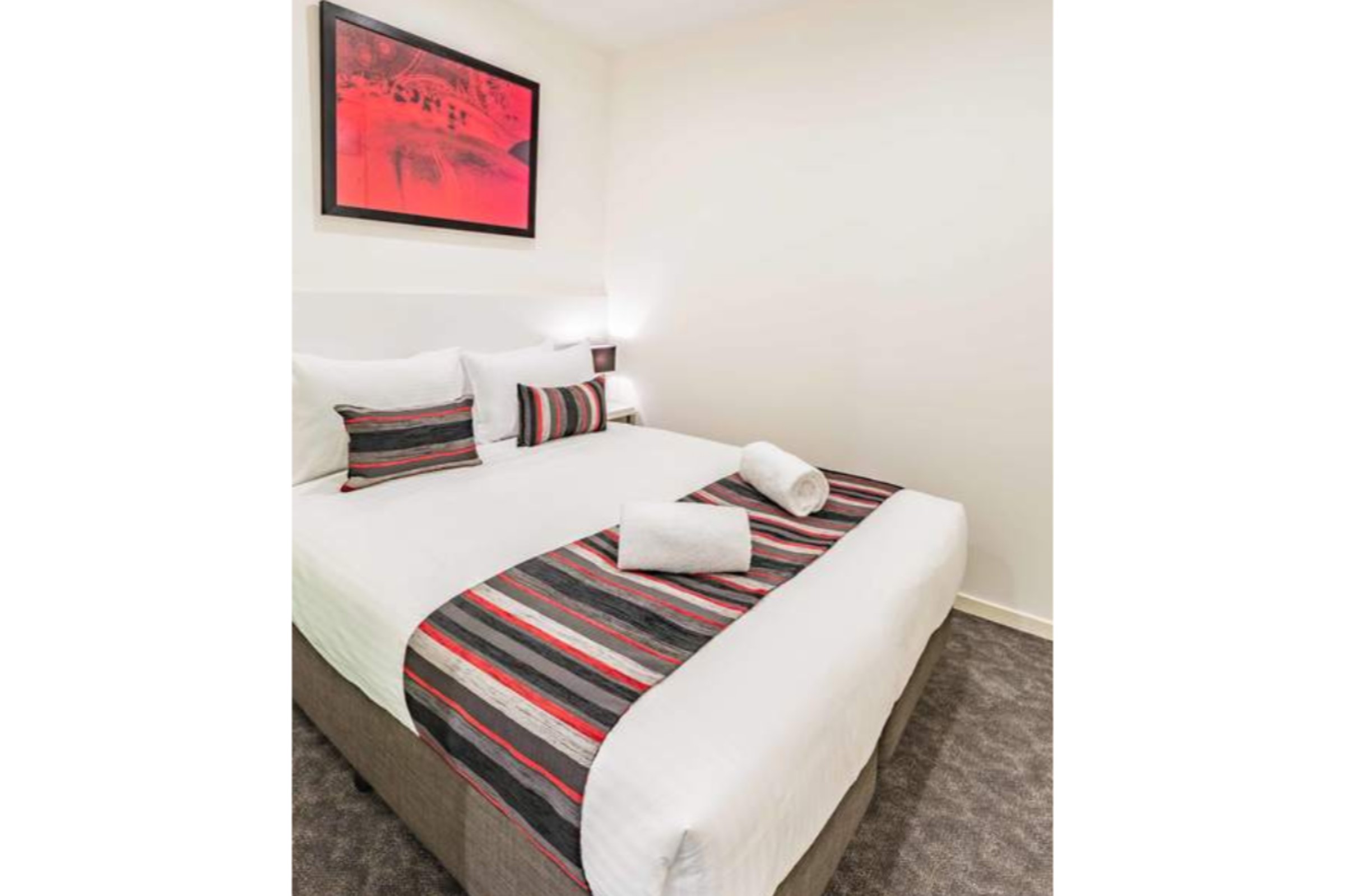 Apartment Two Bedrooms One Bathroom