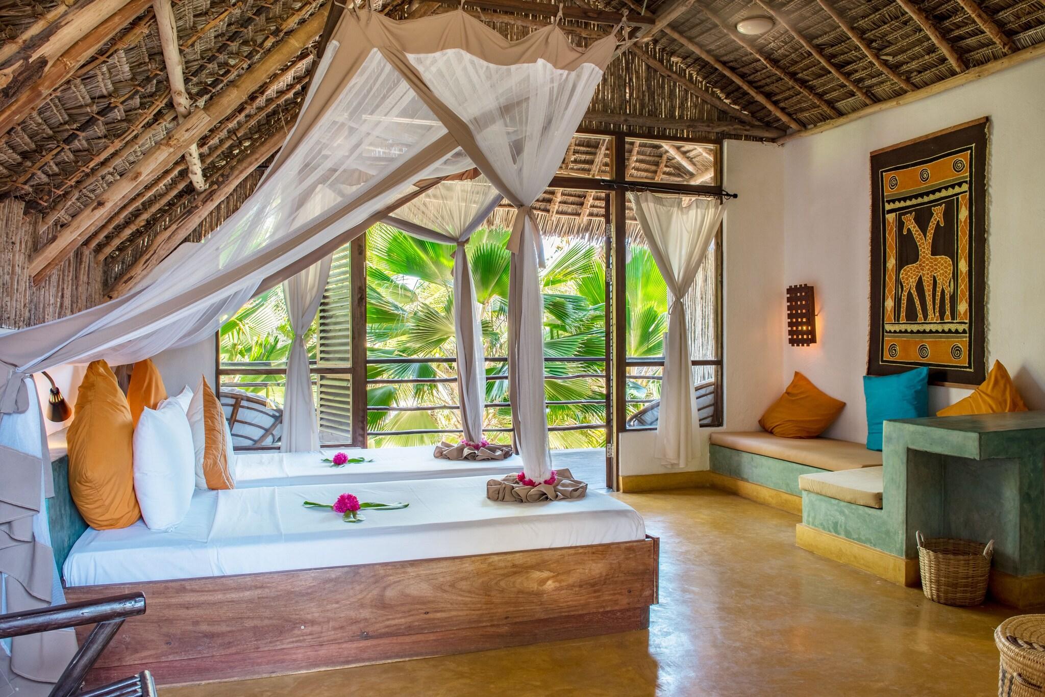 Junior Suite Ocean View Queen Bed