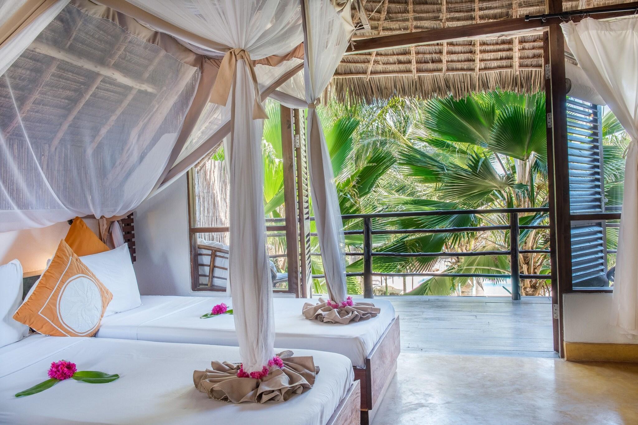 Junior Suite Ocean View Queen Bed