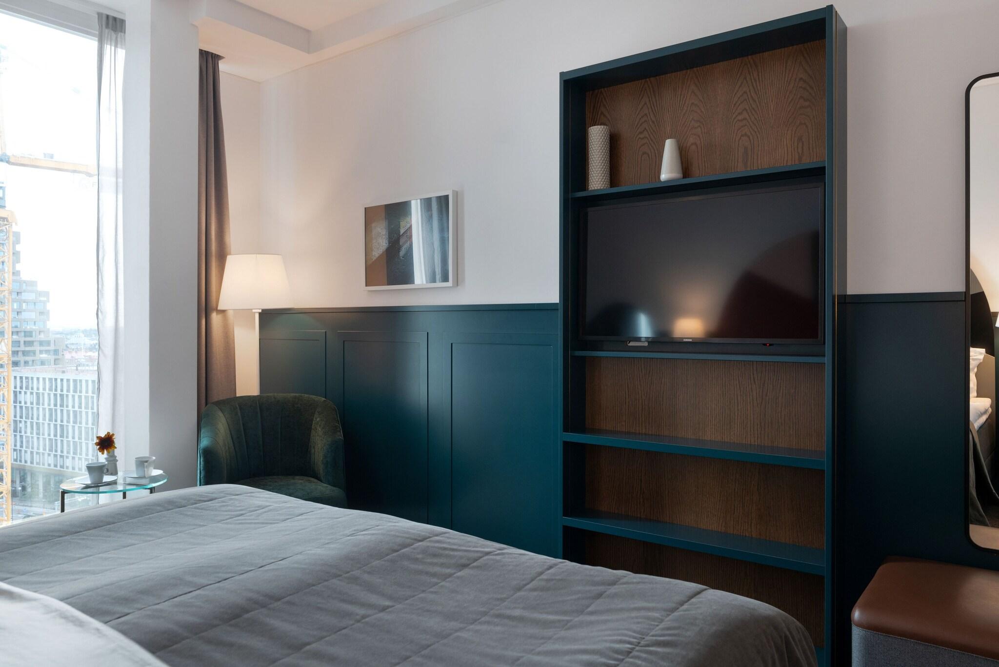 Double Superior King Bed