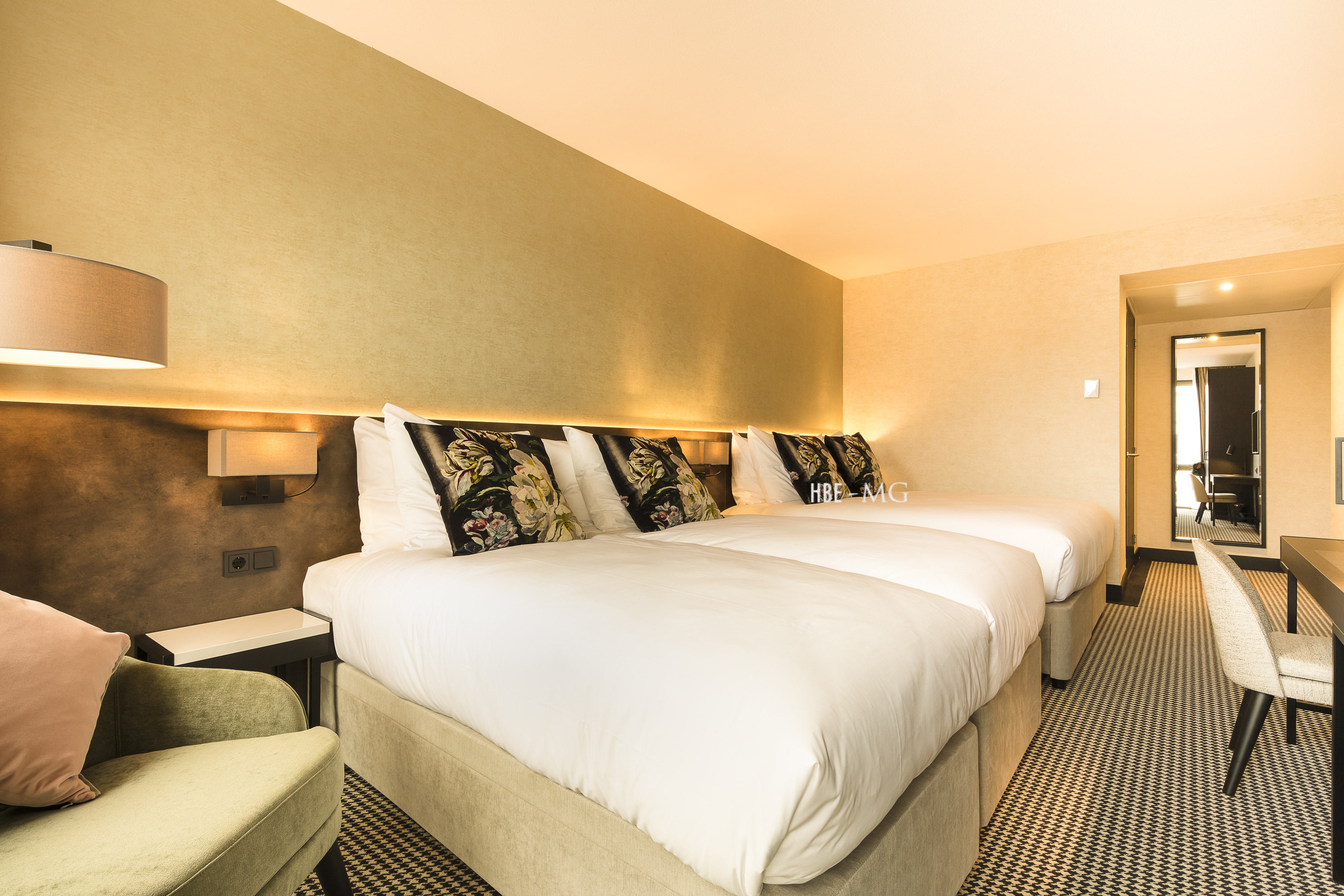 Quadruple Canal View