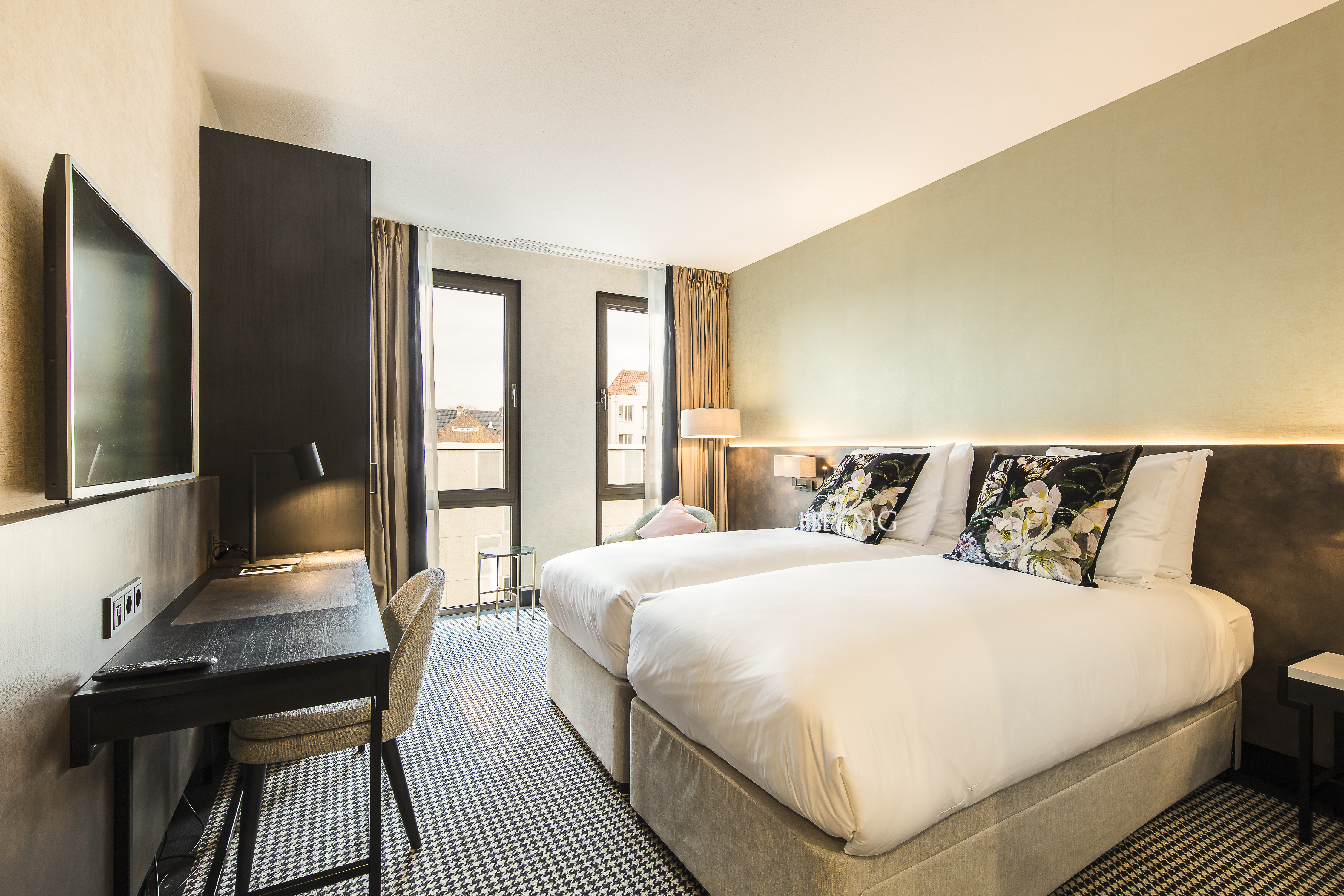 Quadruple Canal View