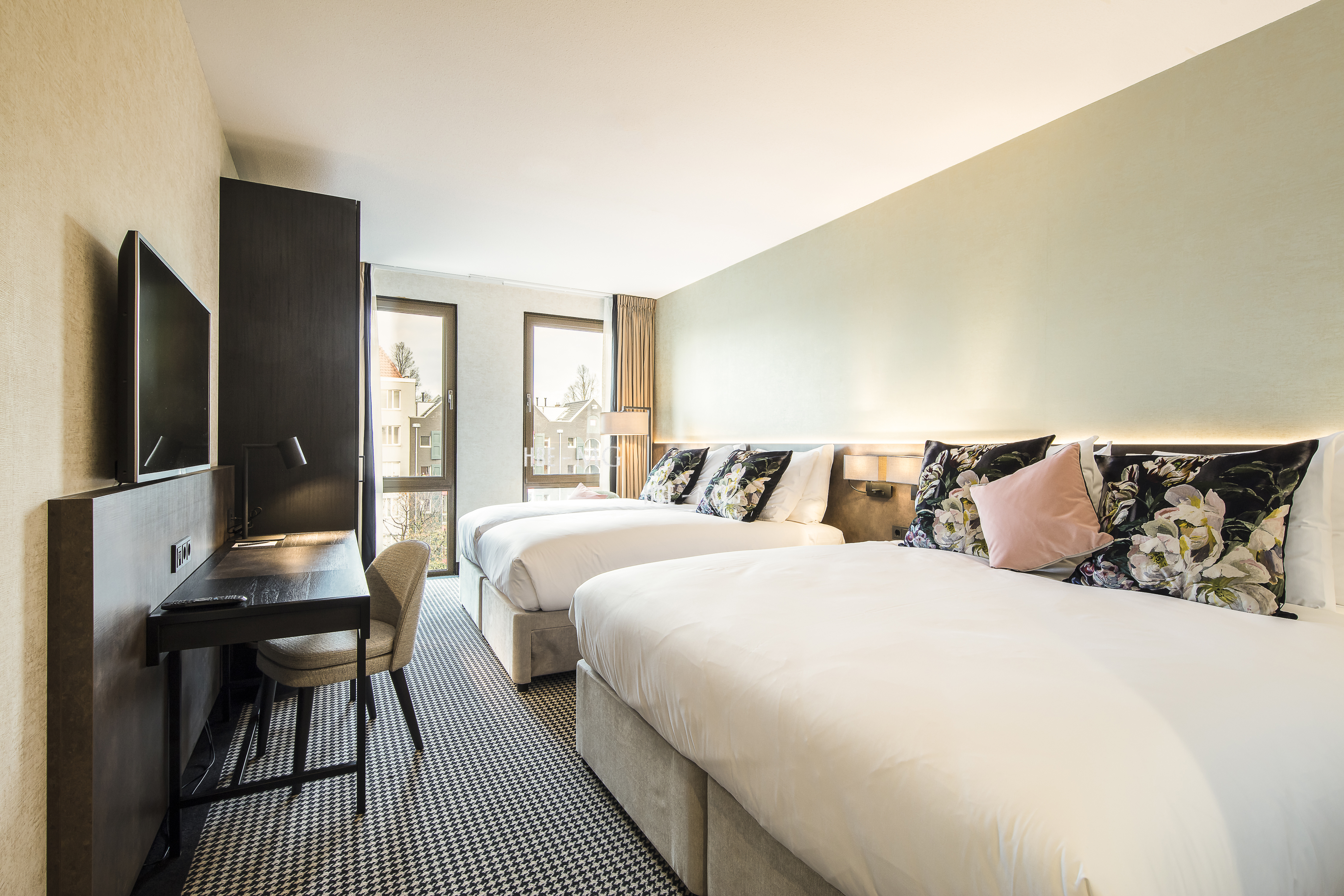 Quadruple Canal View