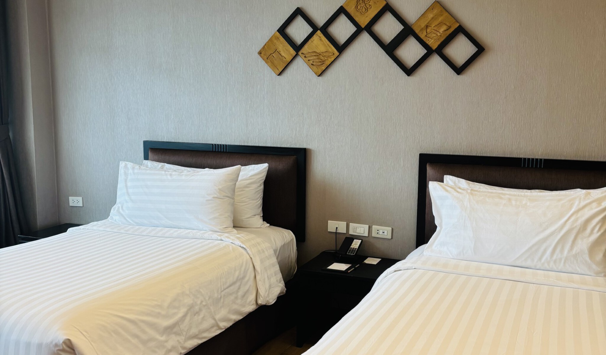 Twin Superior City View