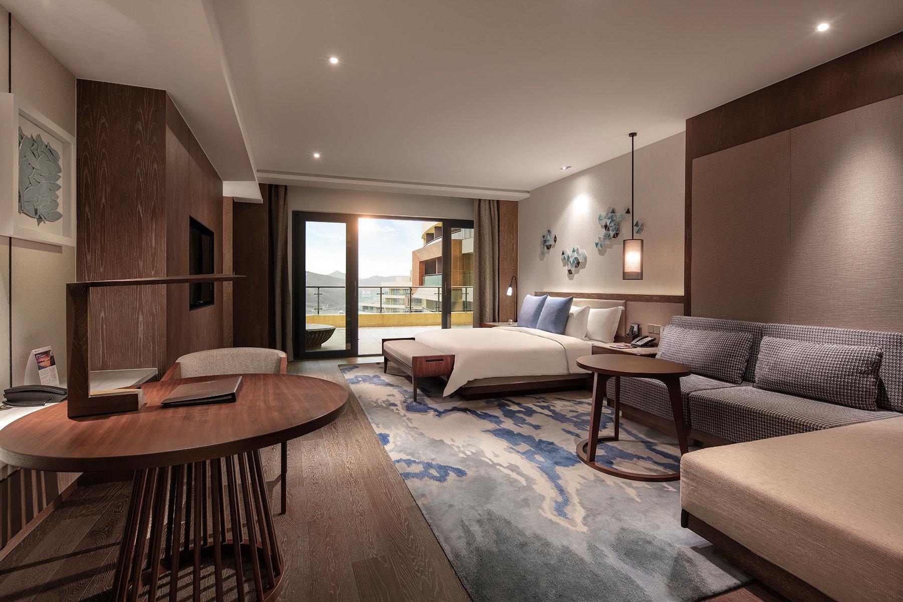 Junior Suite King Size Bed