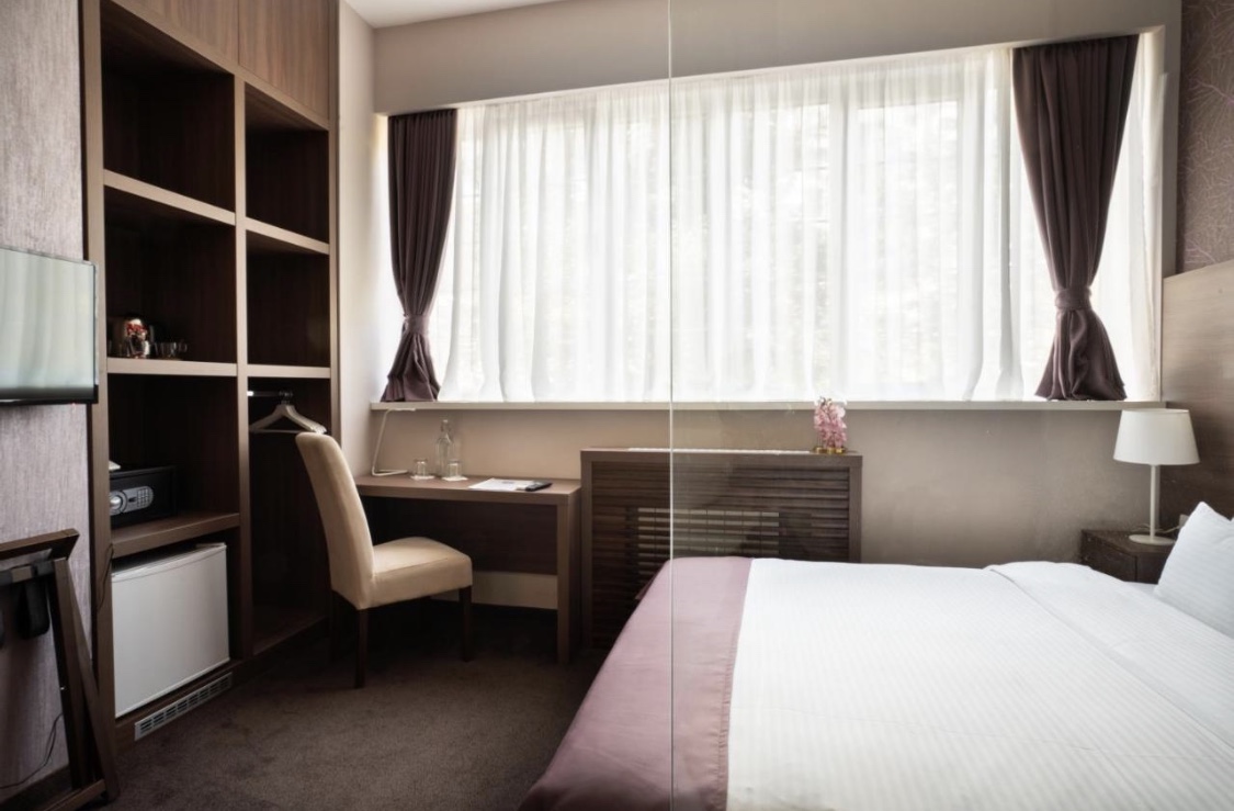 Double or Twin Standard