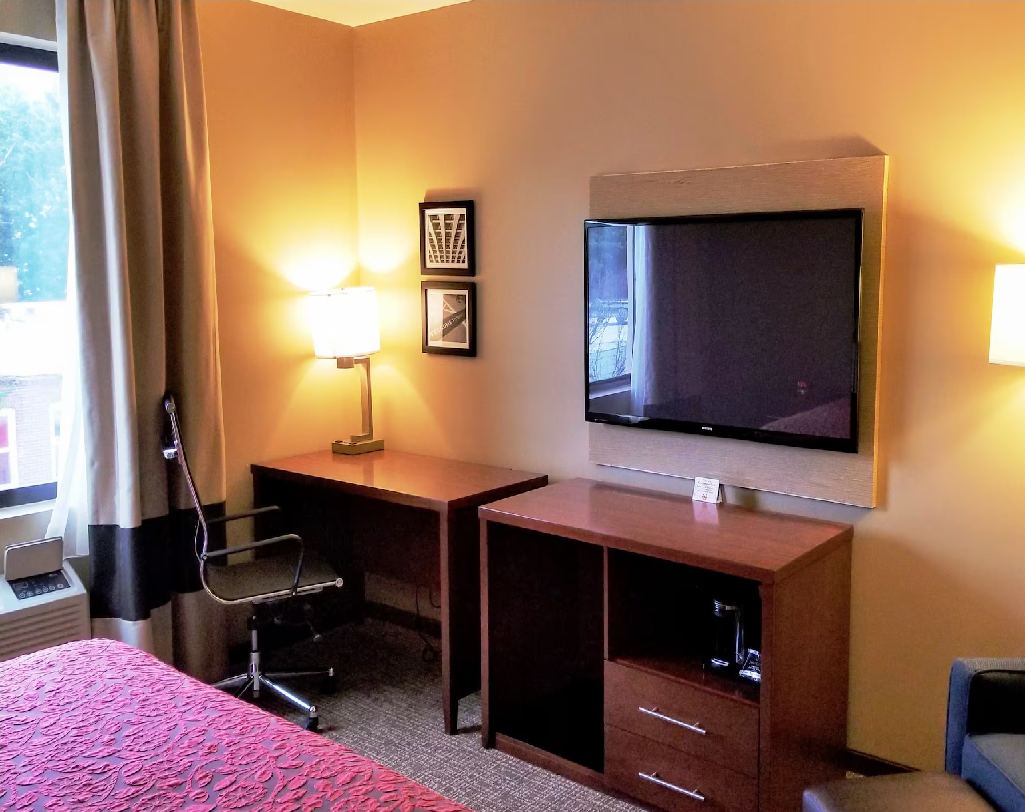 Double Queen Bed Non Smoking