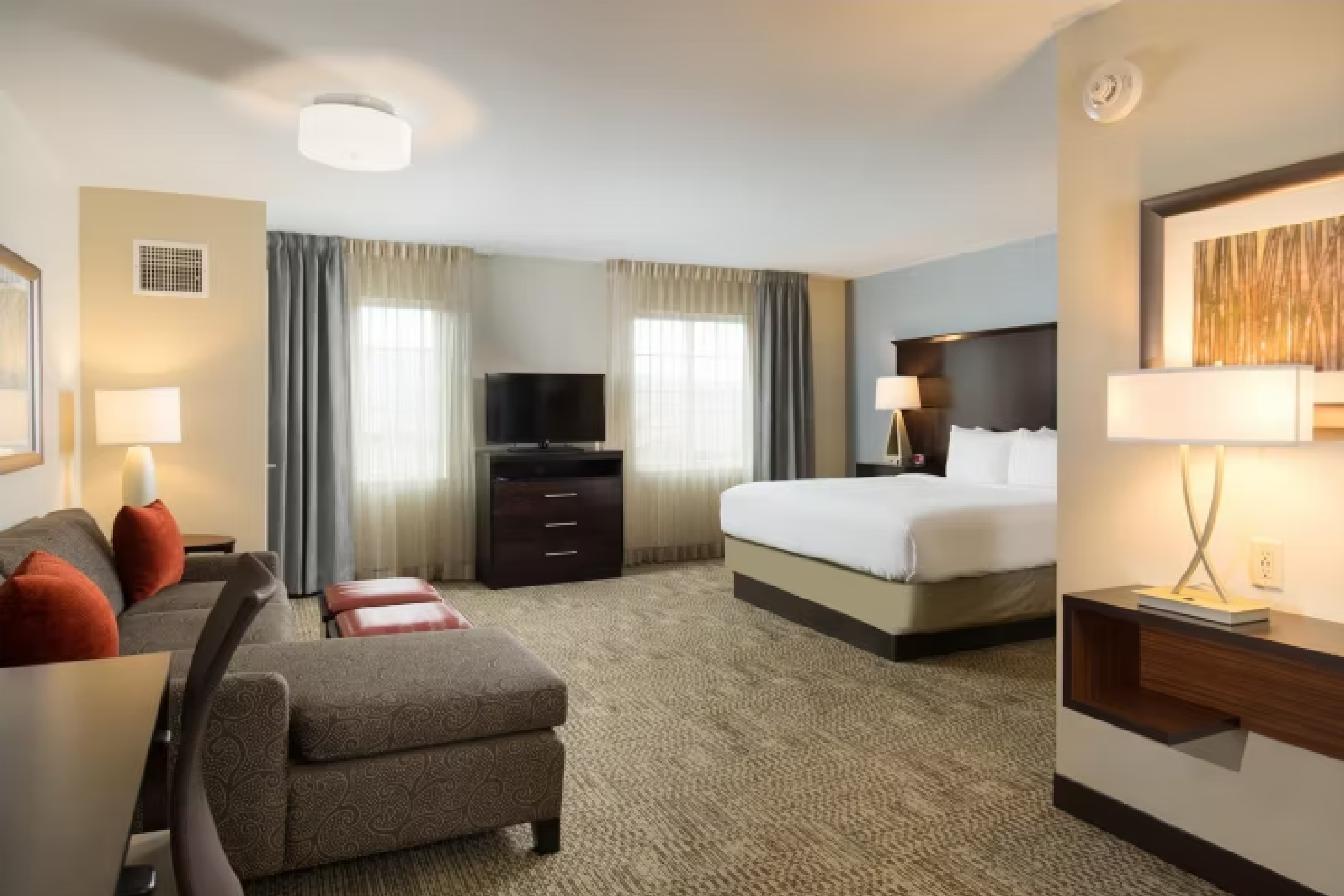 Studio King Size Bed