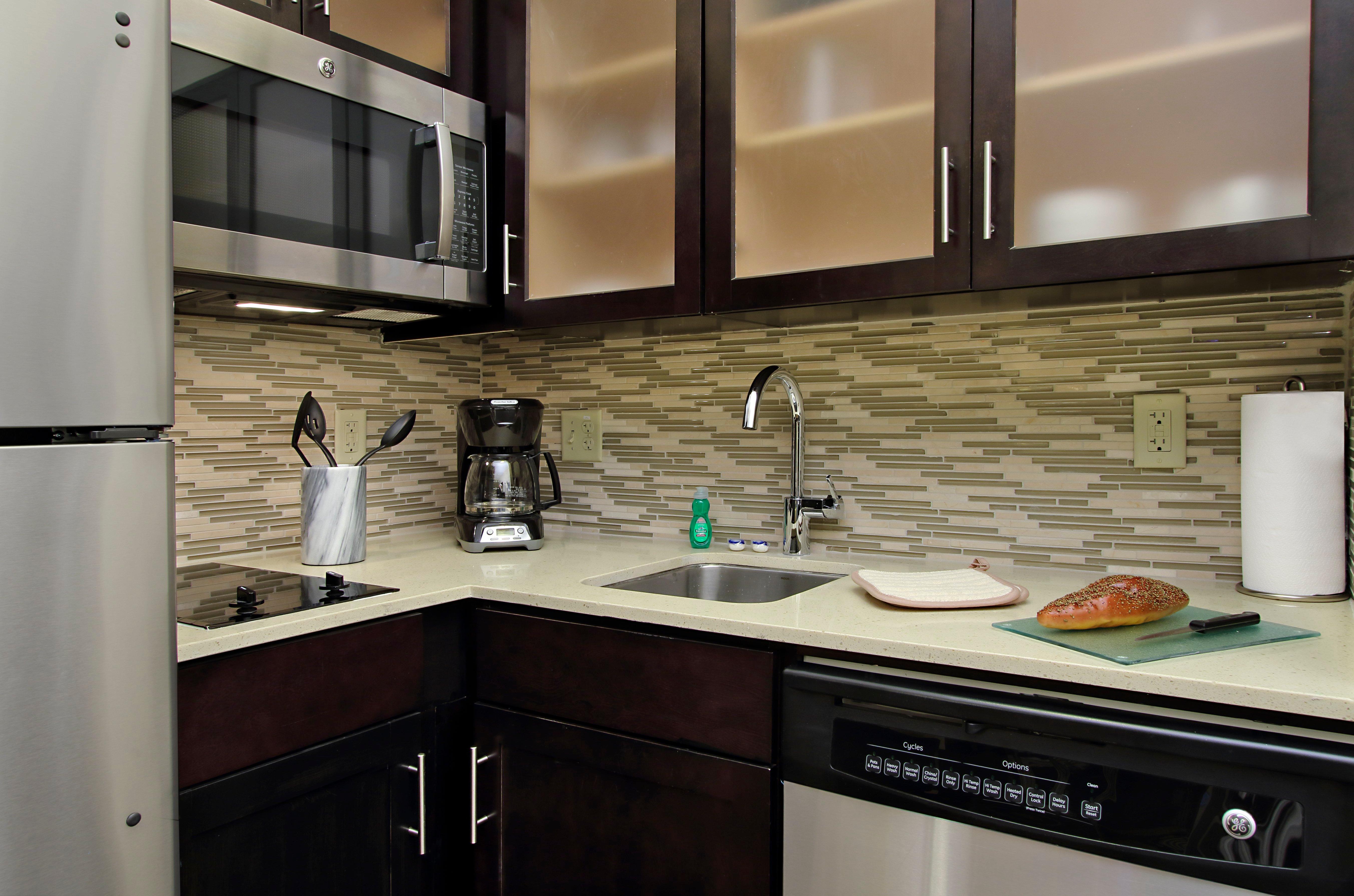 Studio Queen Size Bed