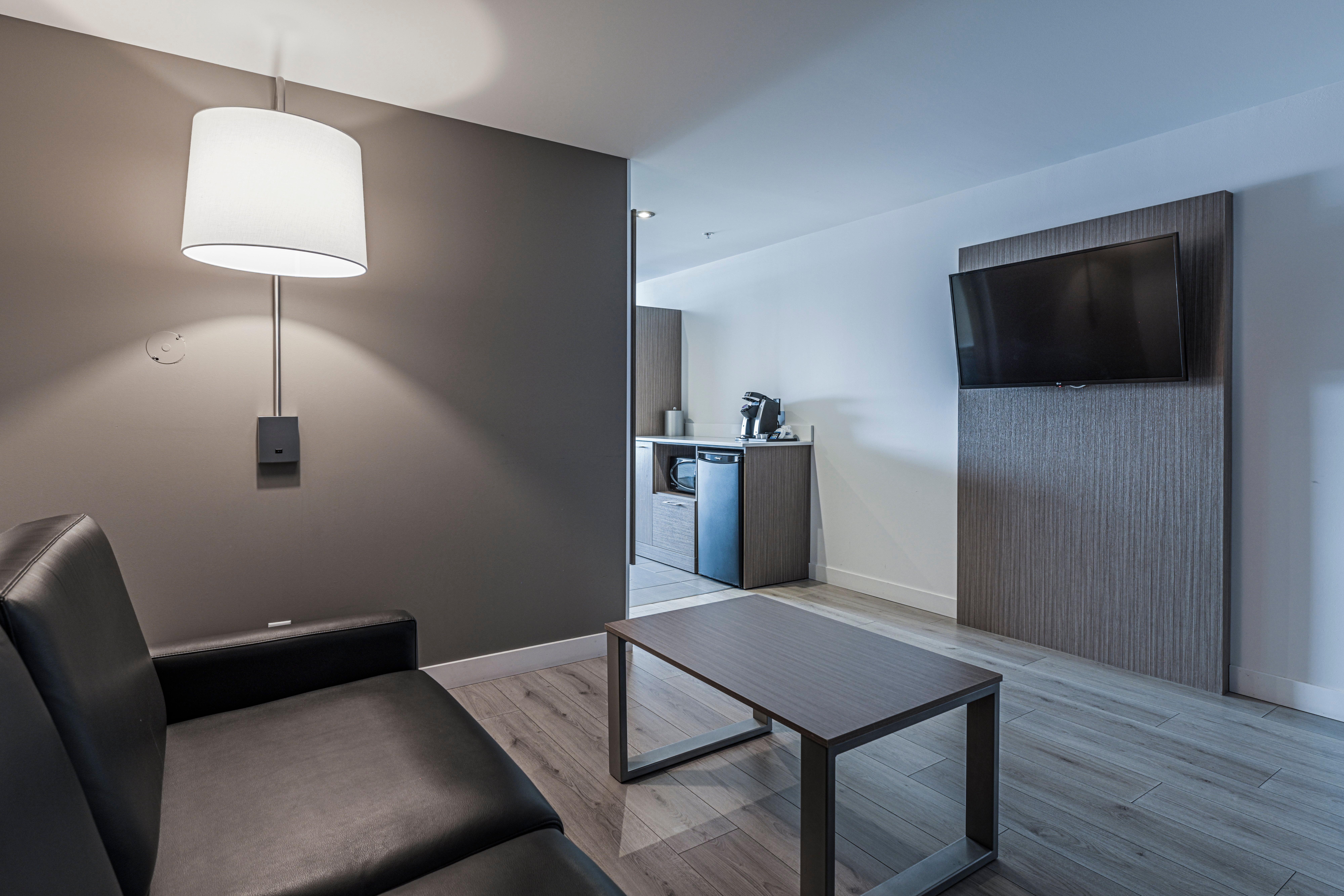 Suite Two Queen Beds