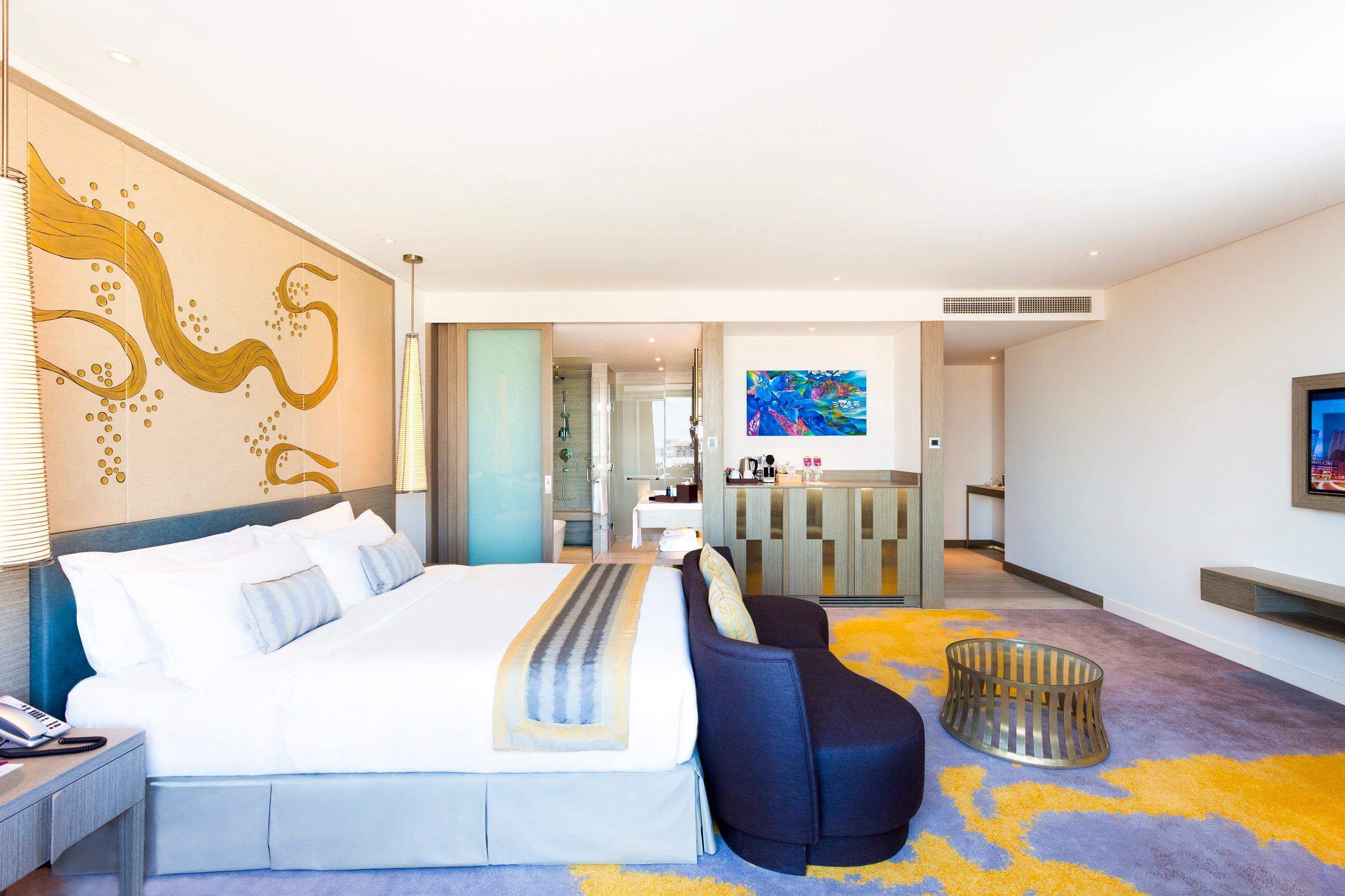 Double Business King Bed