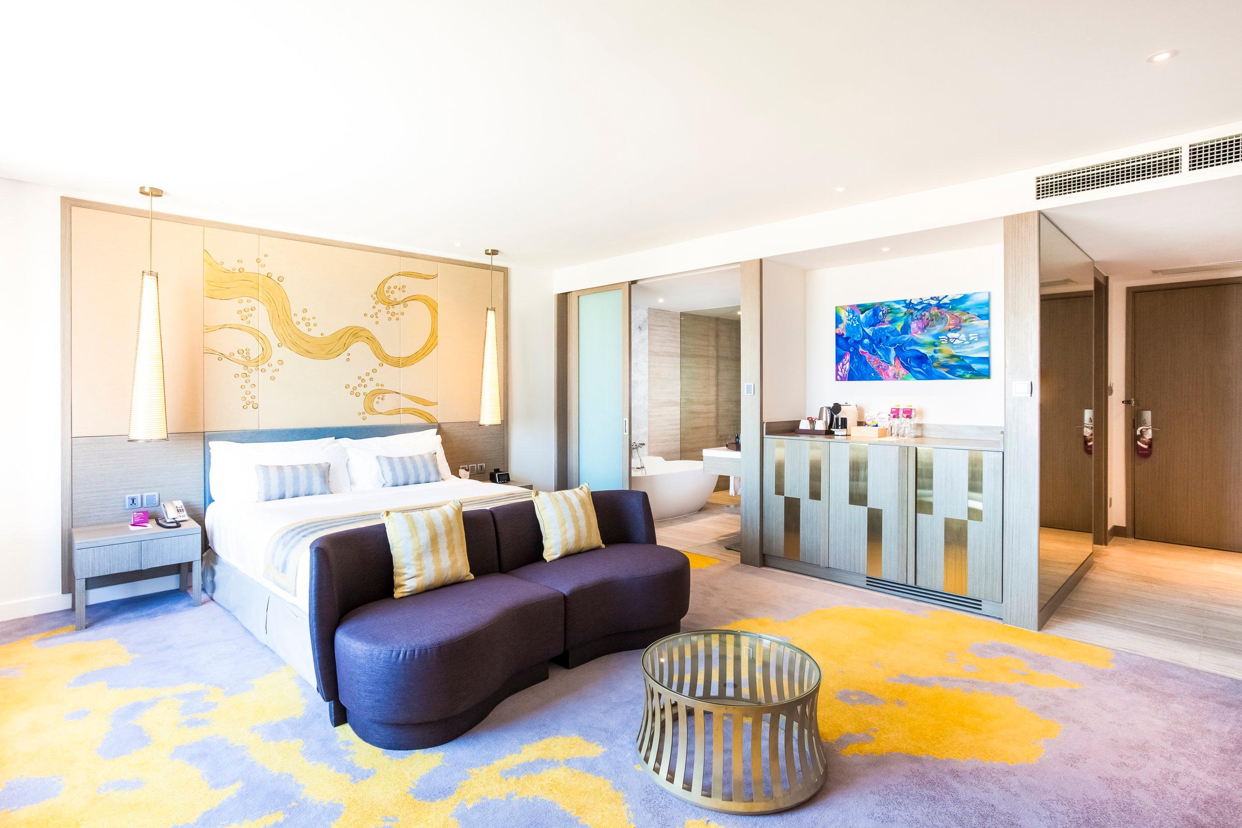 Double Business King Bed