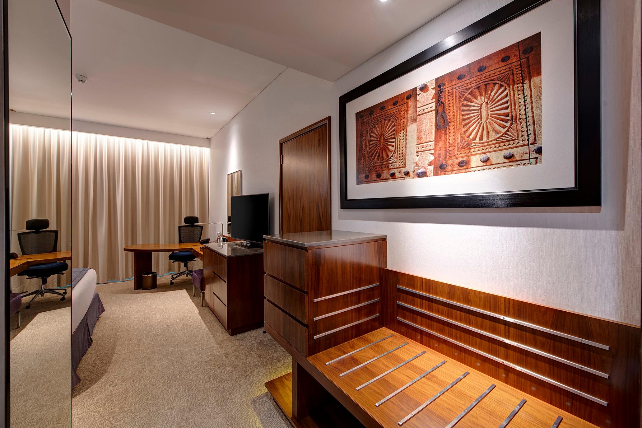 Junior Suite City View King Bed