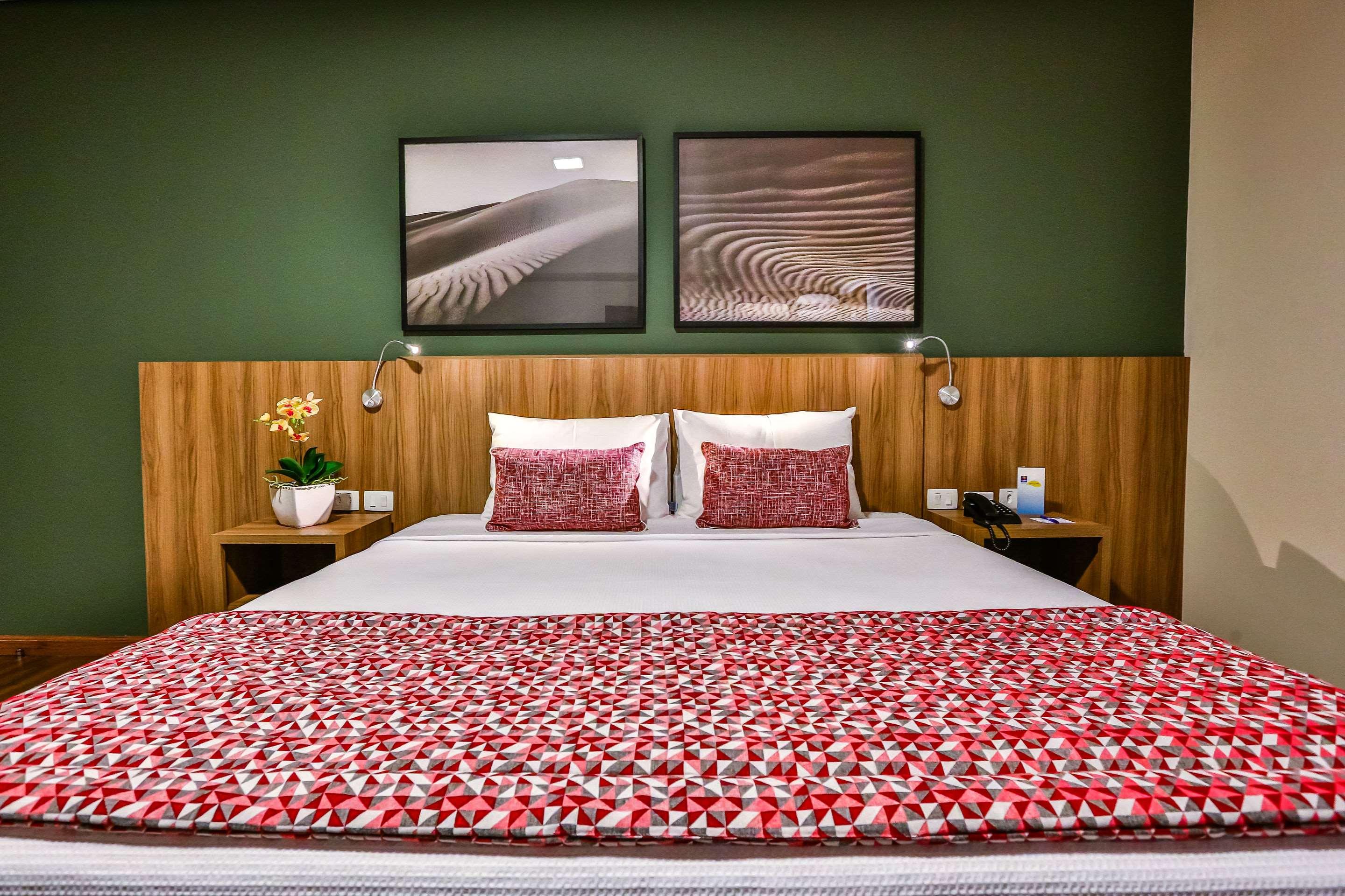 Double Queen Bed Non Smoking