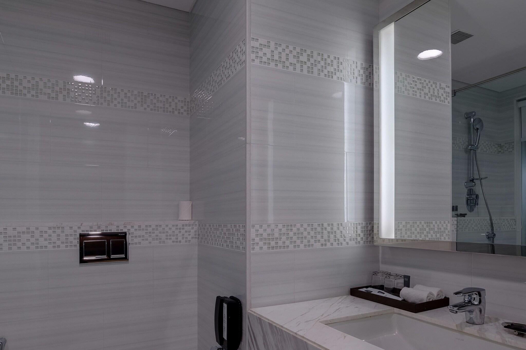 Double Executive King Bed