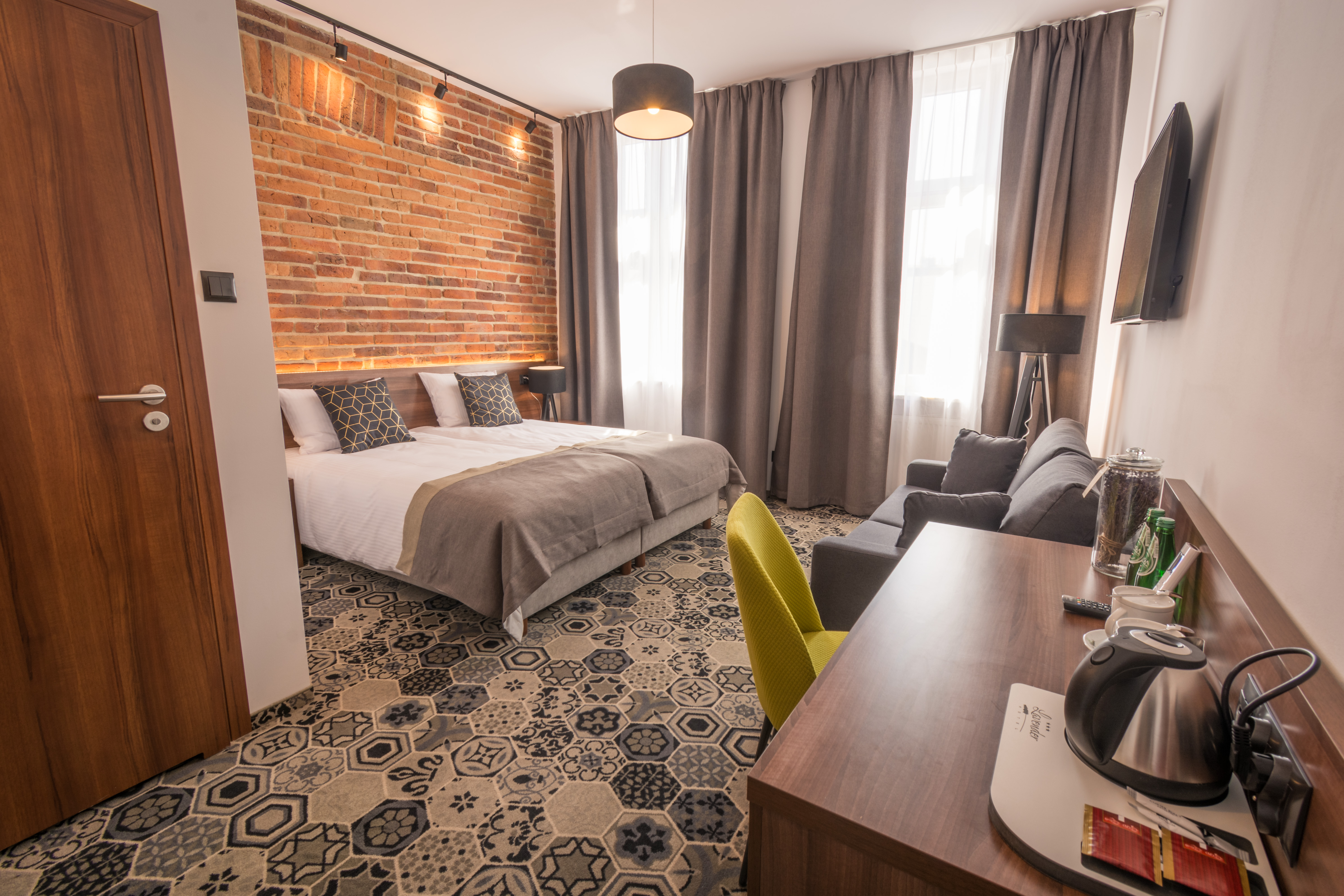 Double or Twin Deluxe