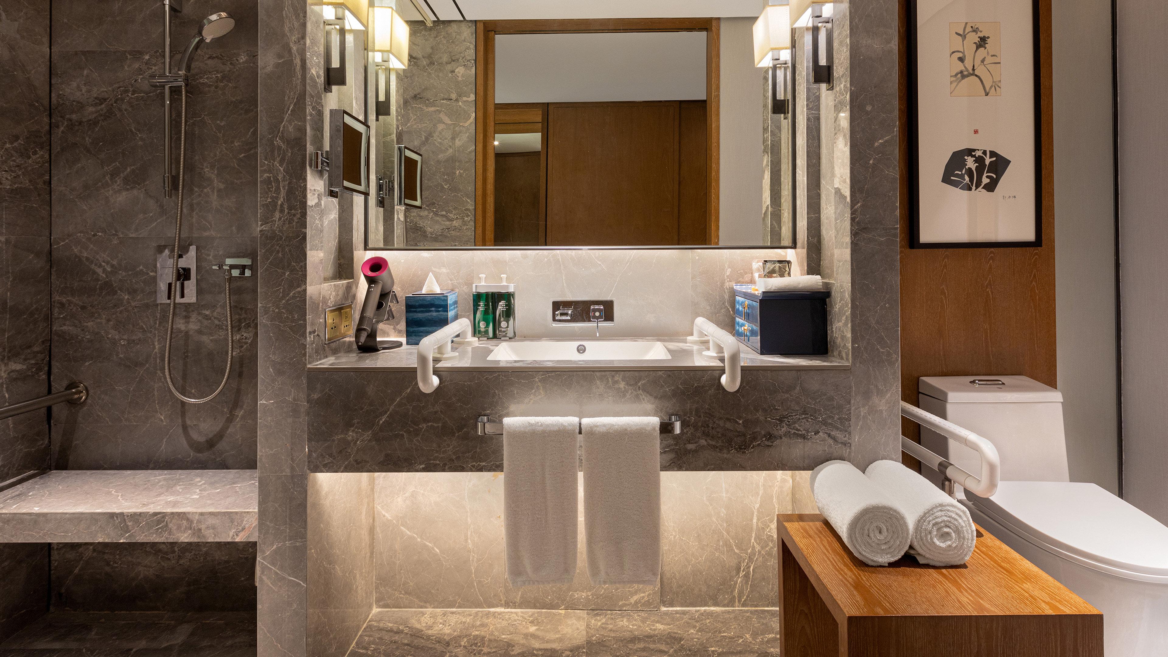 Double Accessible King Size Bed