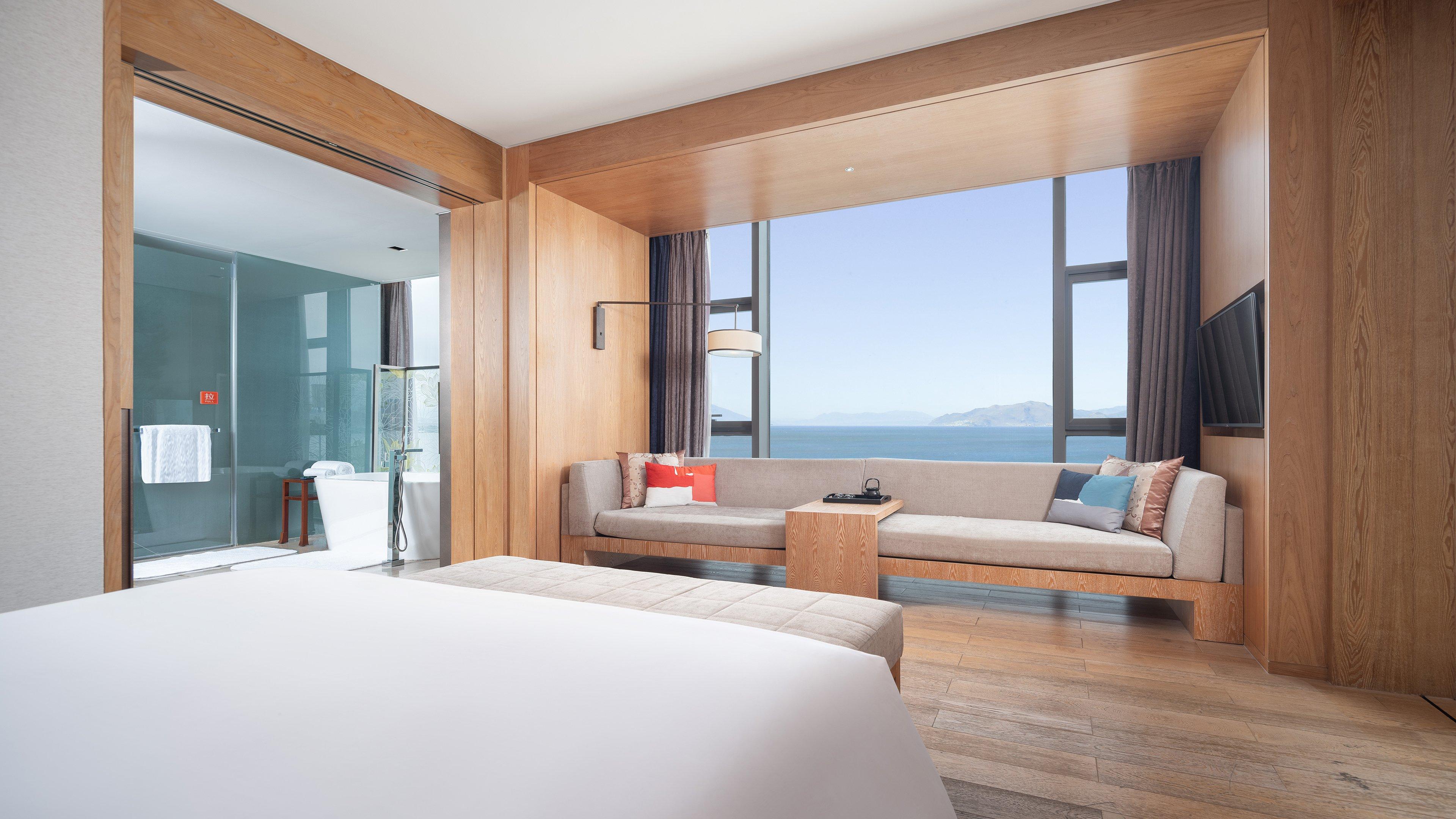 Suite with Views