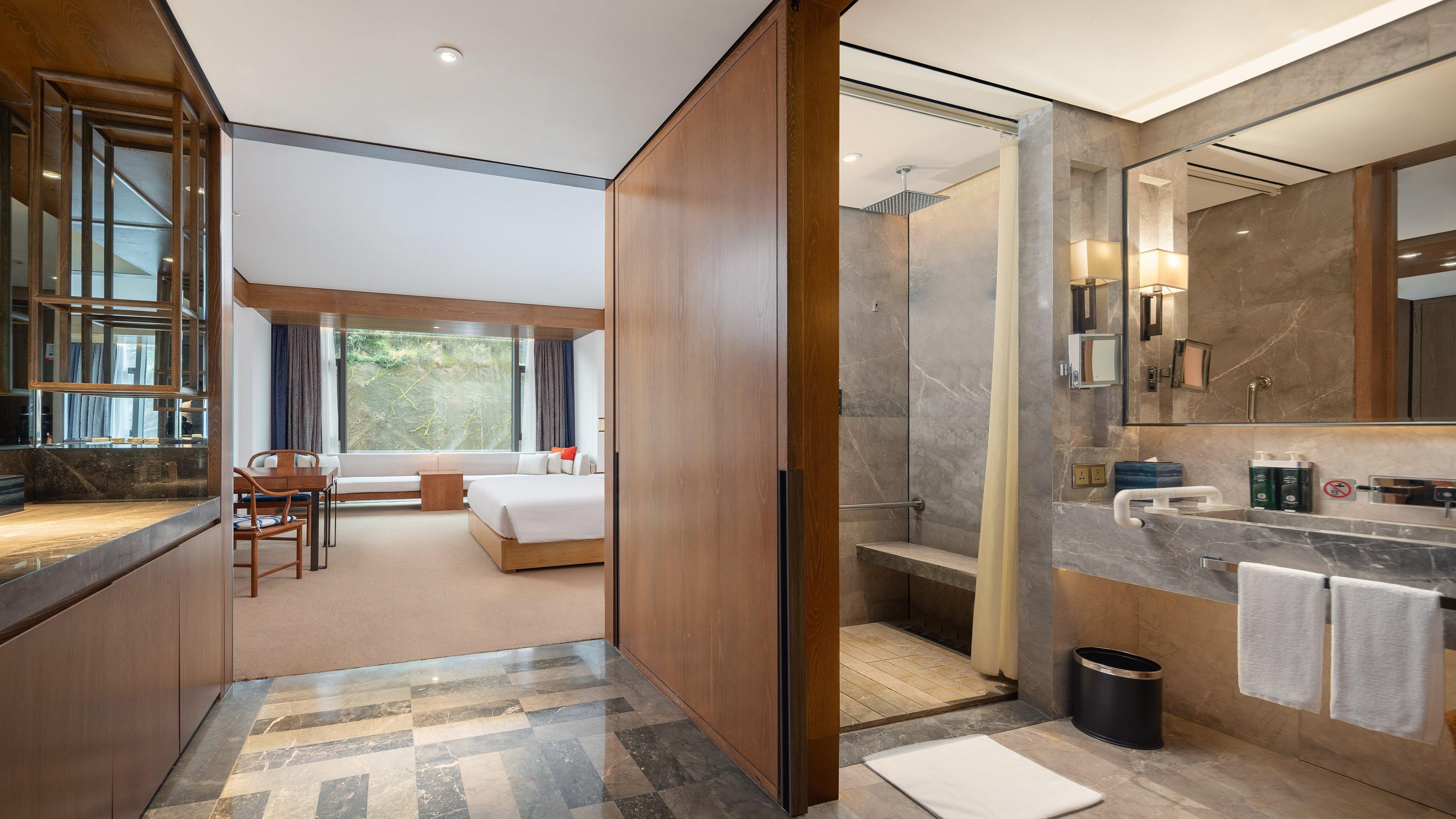 Double Accessible King Size Bed