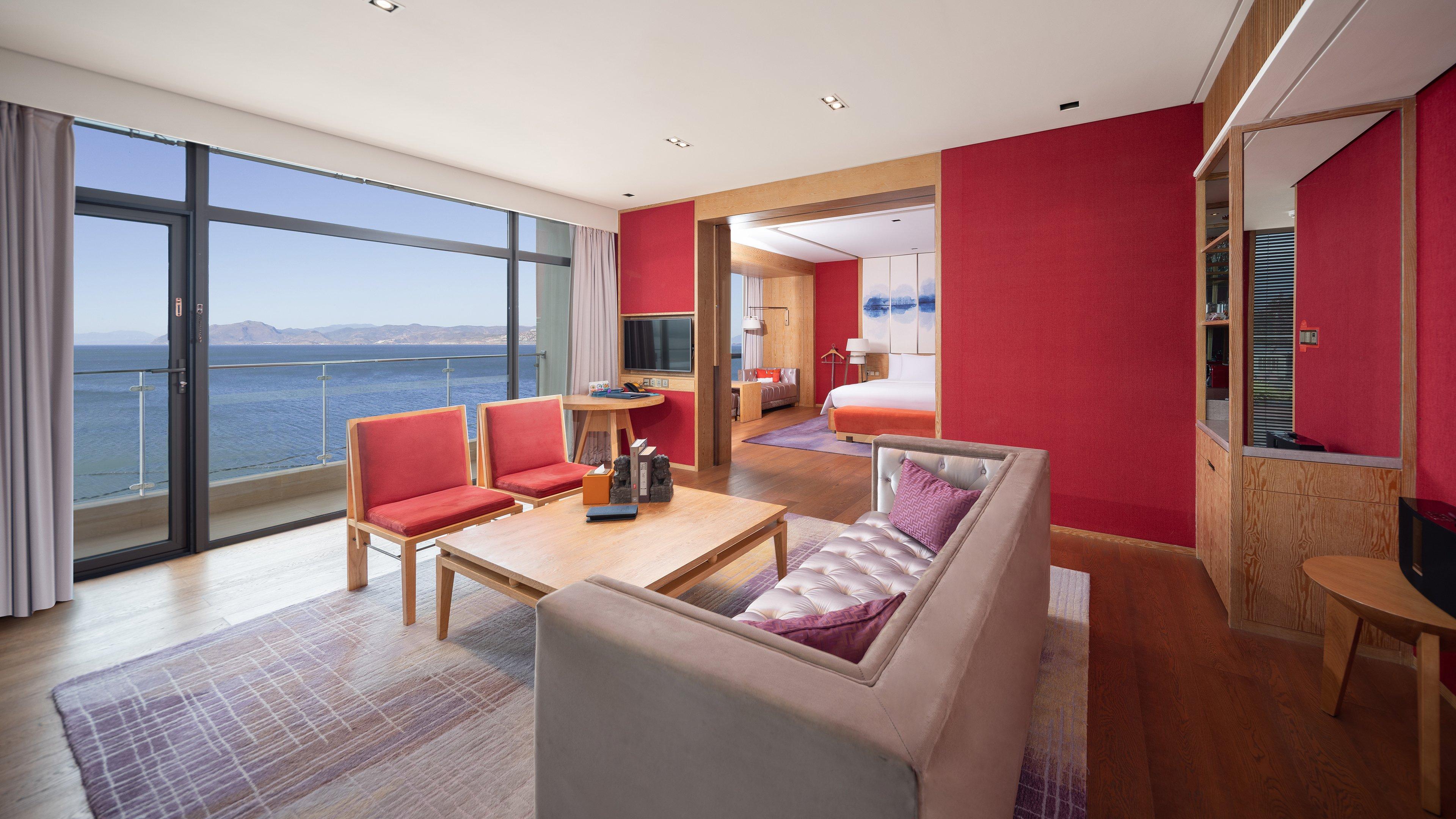 Suite with Views