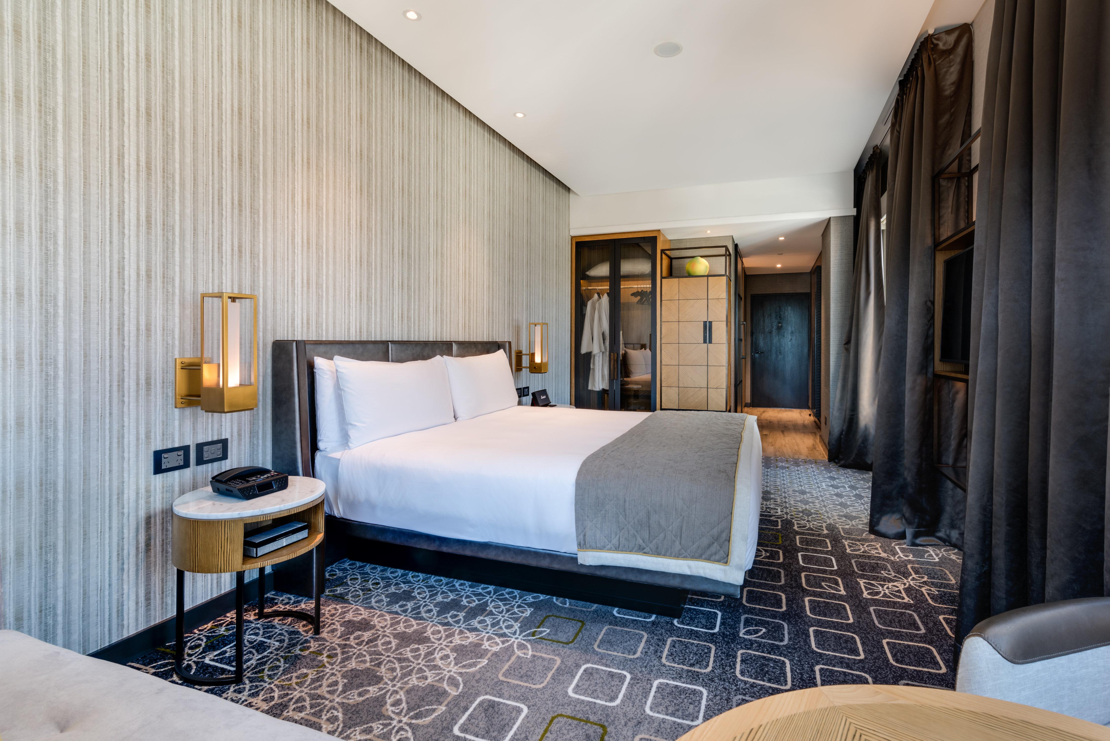 Room Premium King Bed