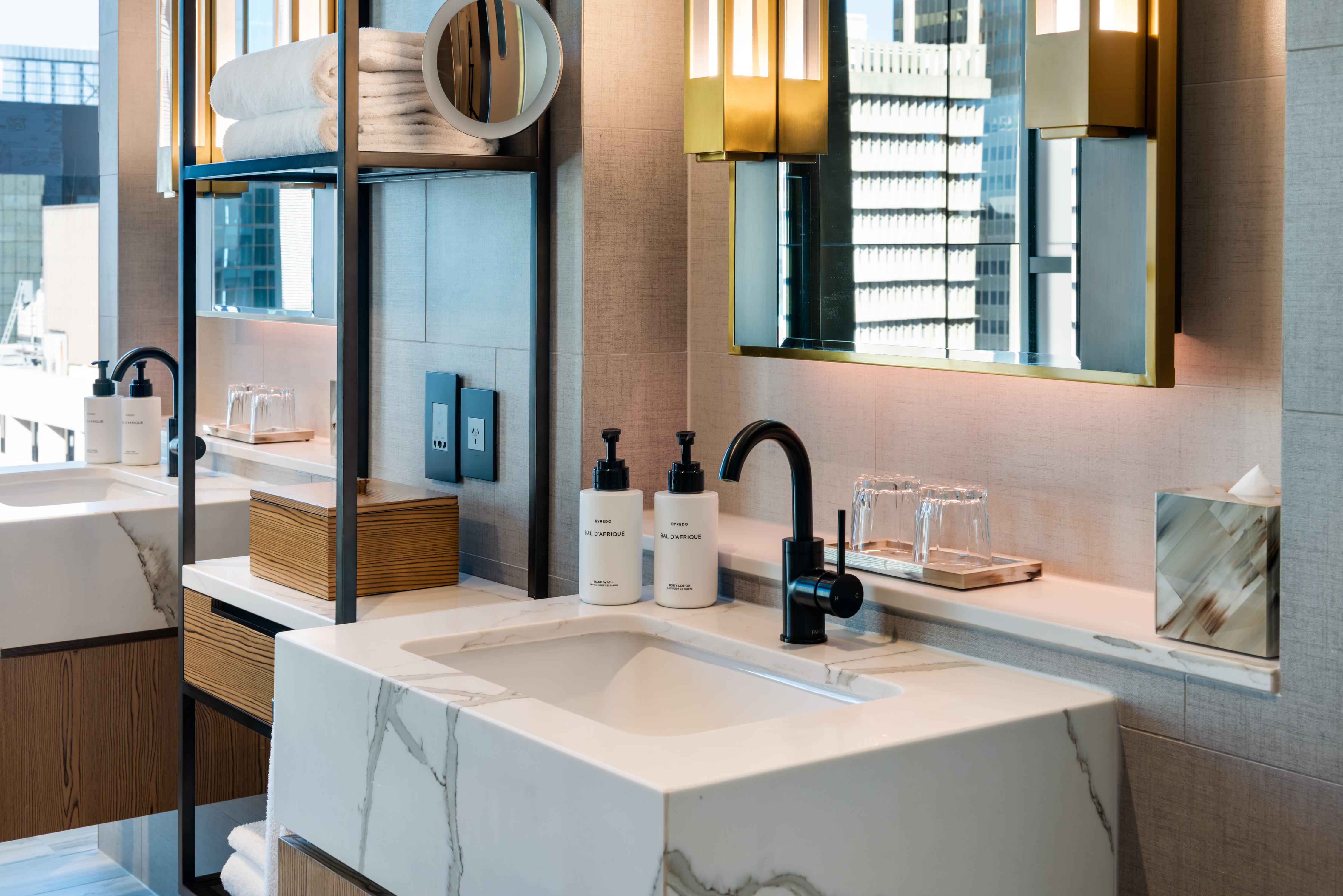 Junior Suite Club with Views