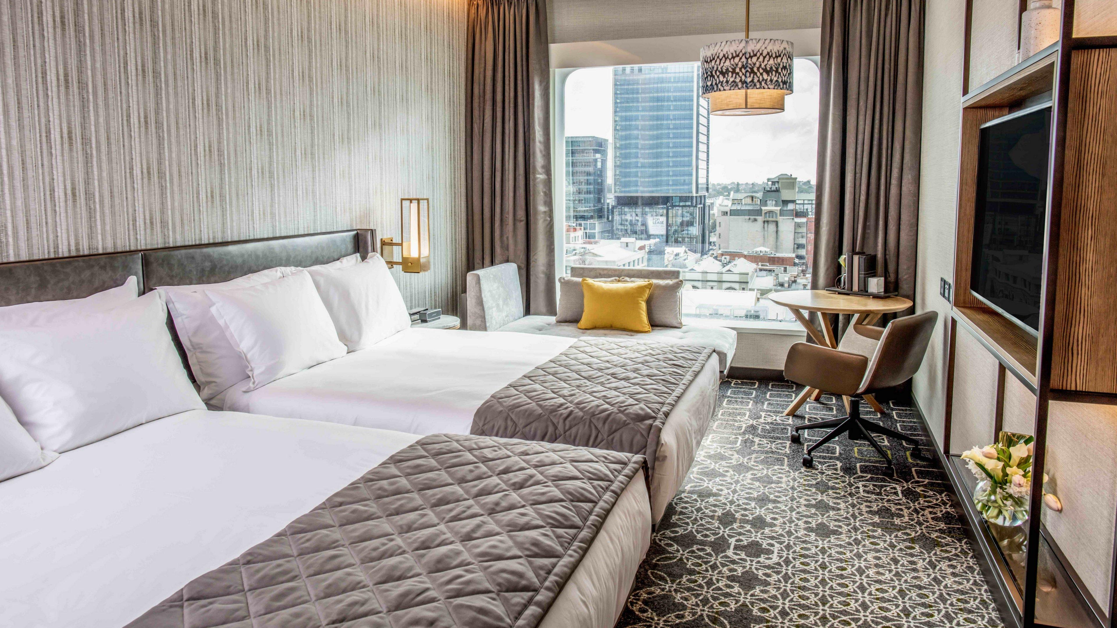 Twin Classic City View