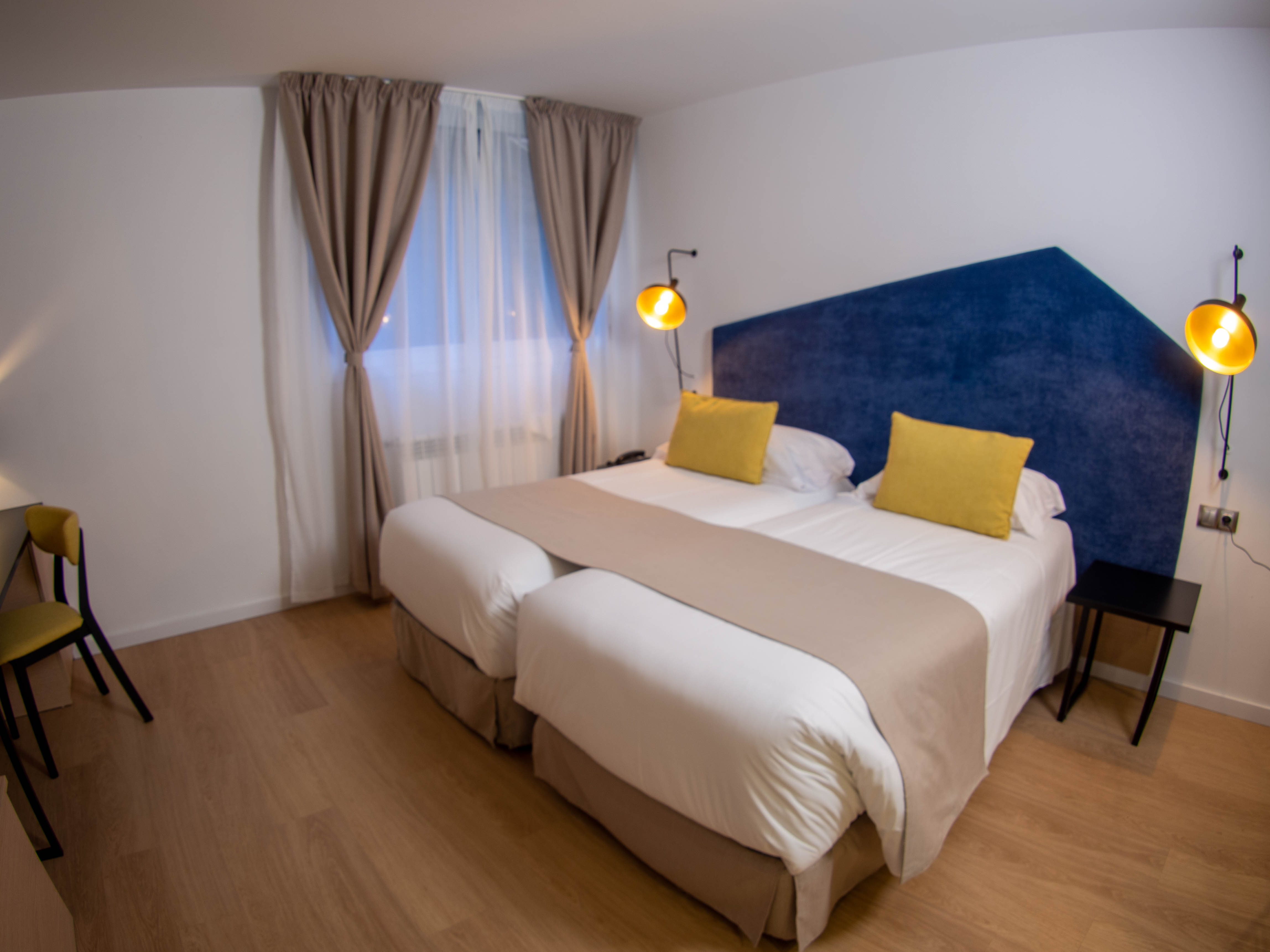 Double or Twin Standard