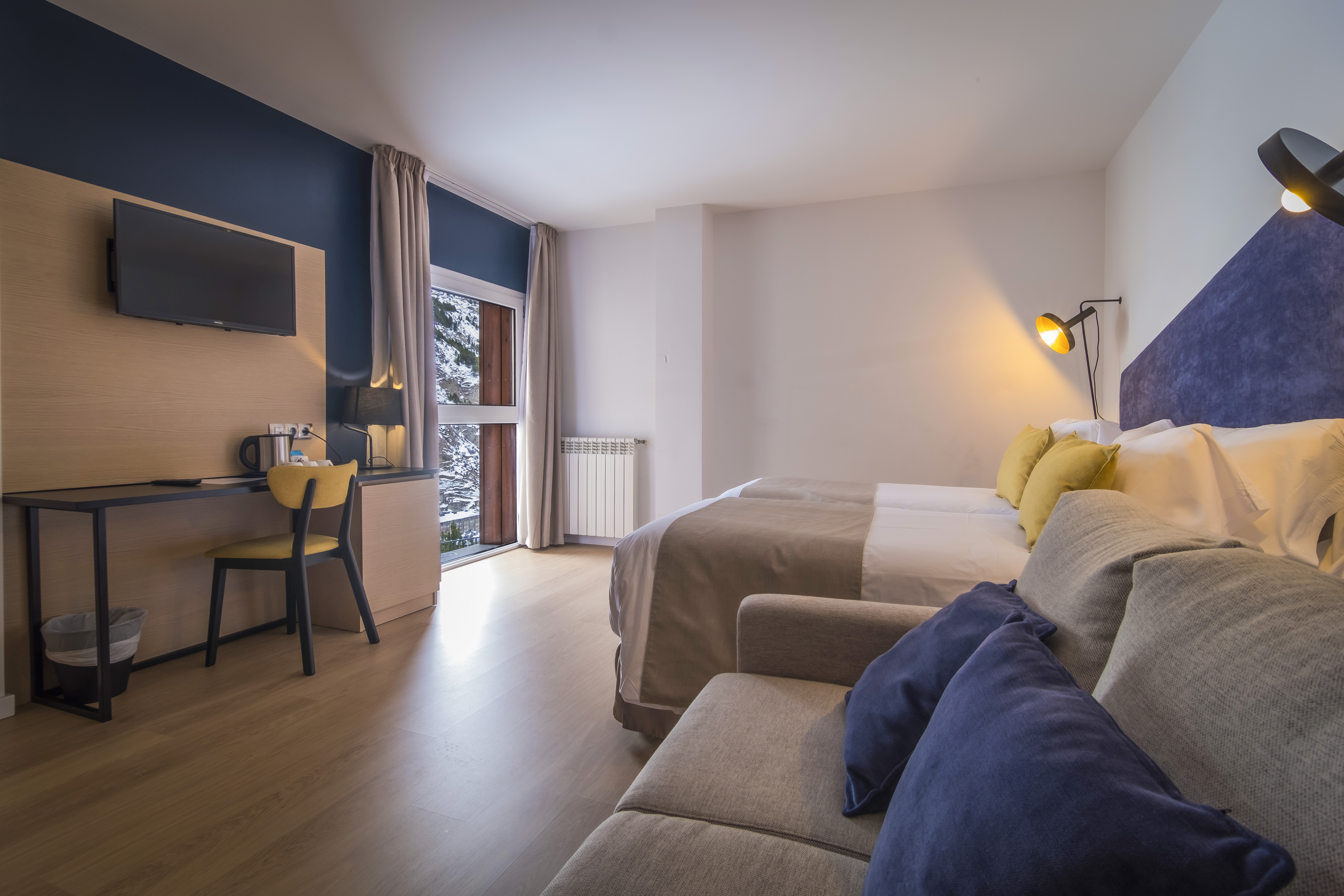 Quadruple Capacity 4