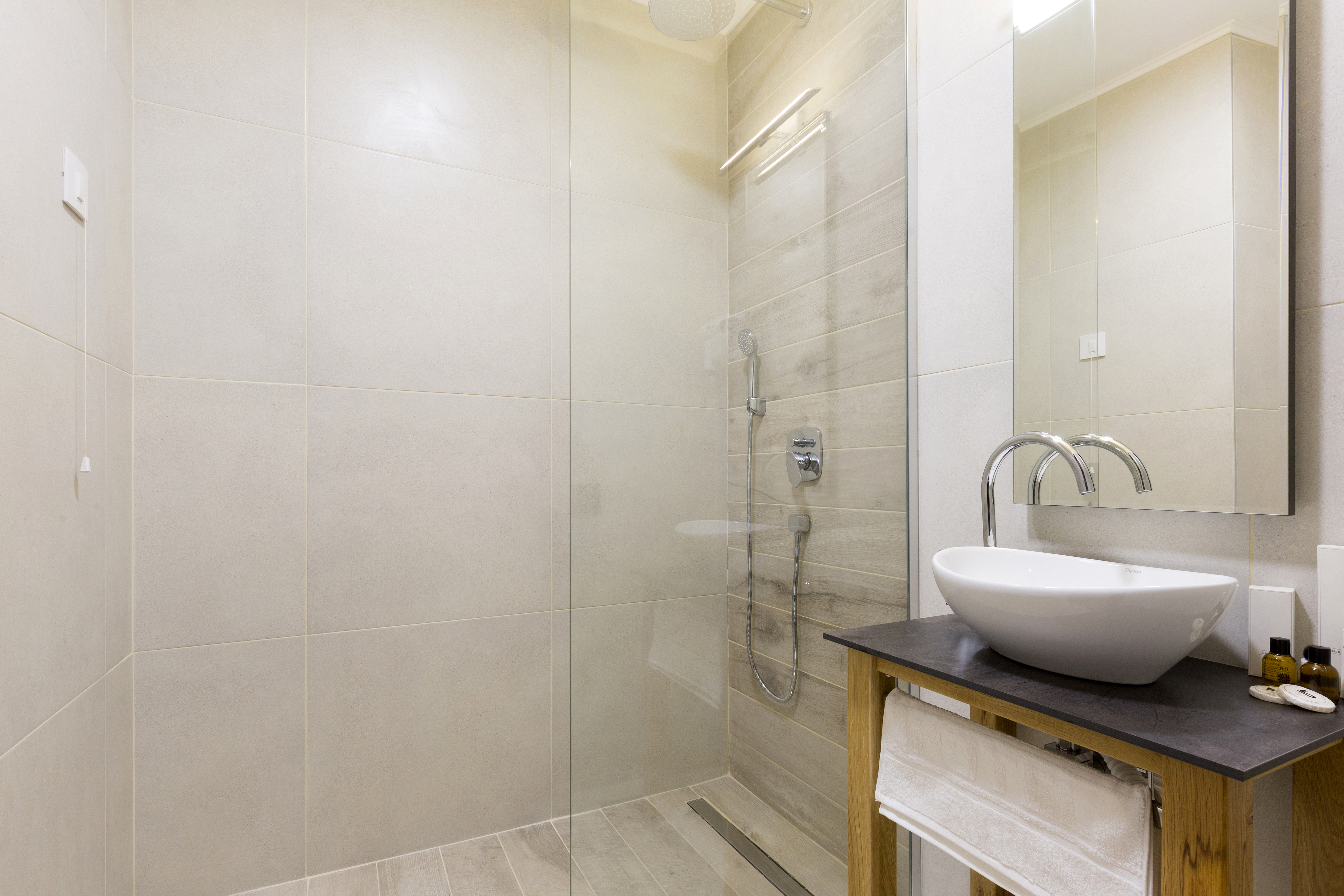 Double or Twin Executive