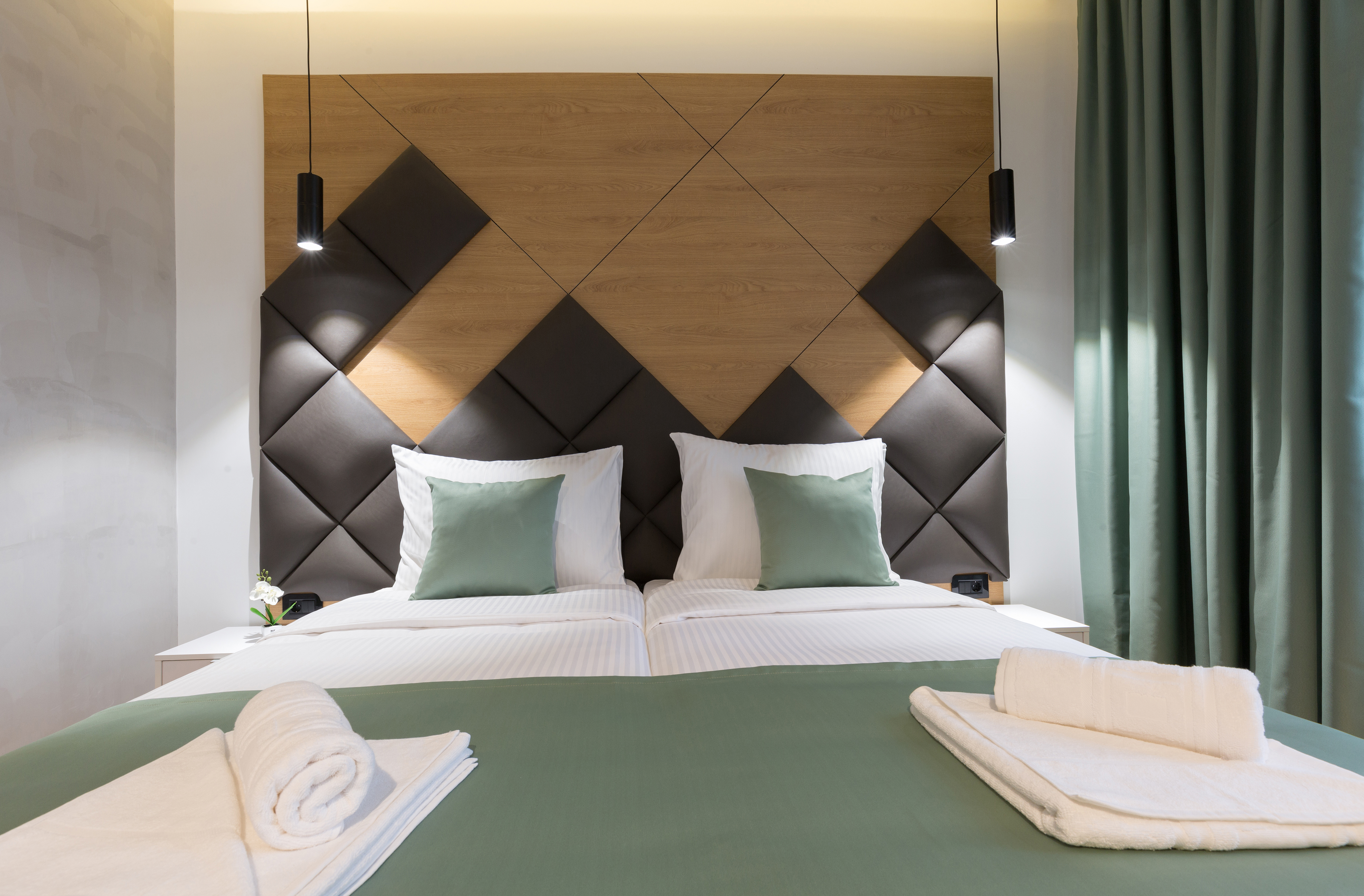 Double or Twin Executive