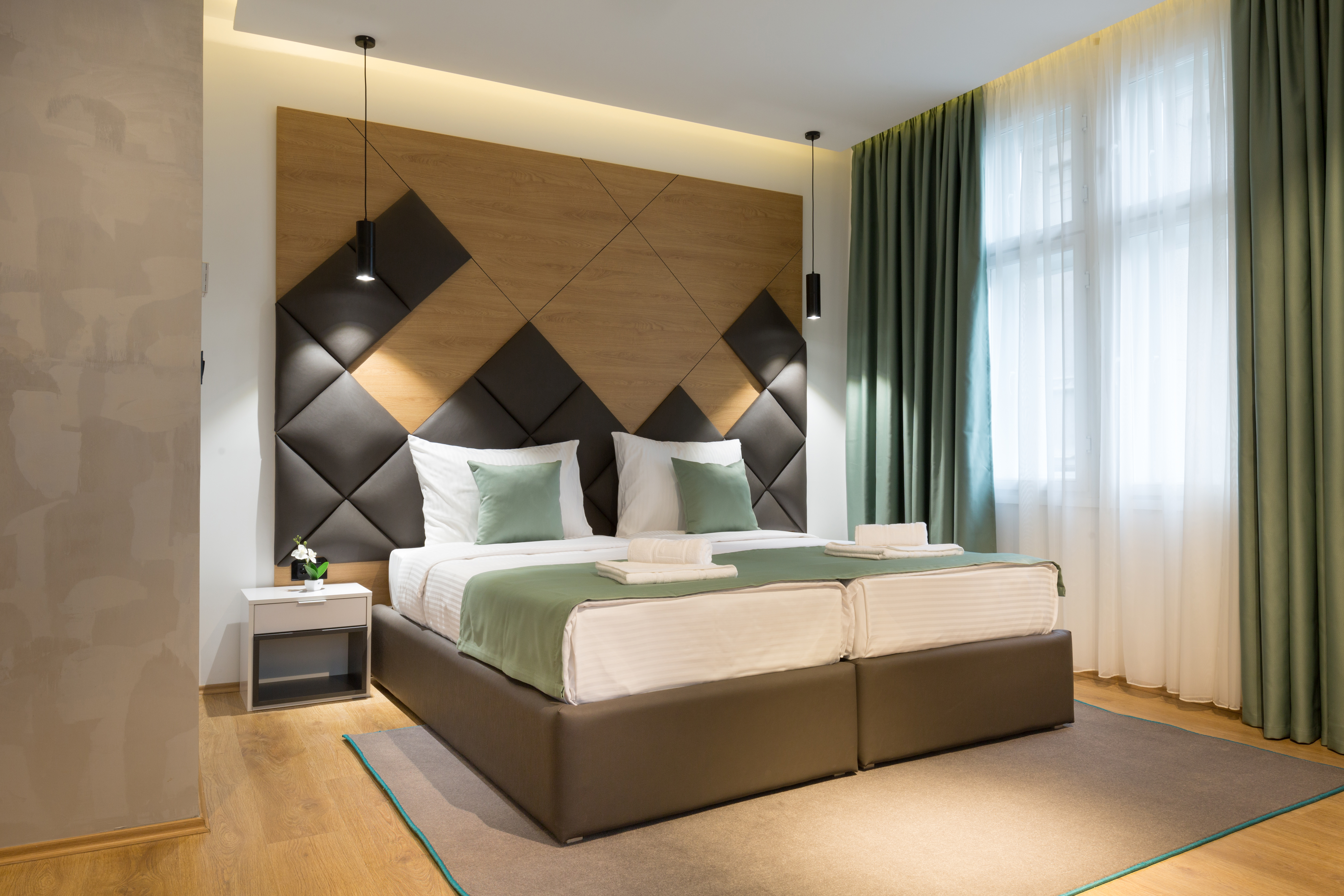 Double or Twin Executive