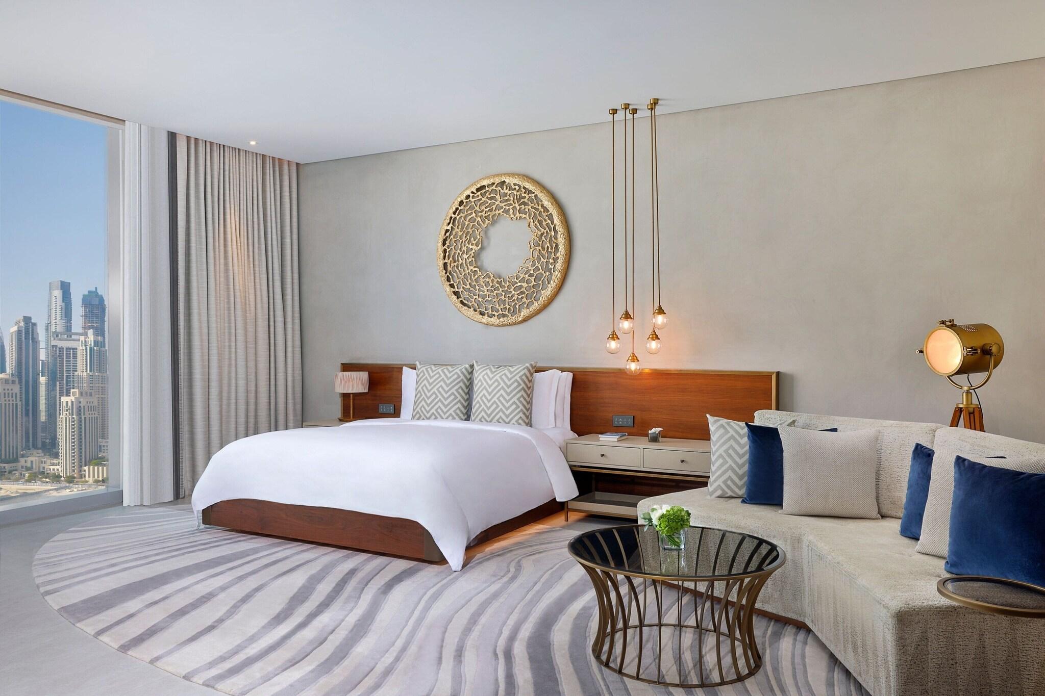 Suite Deluxe King Bed