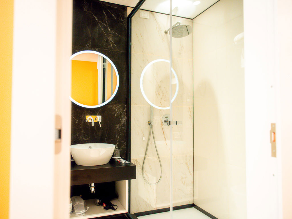 Double Deluxe King Bed