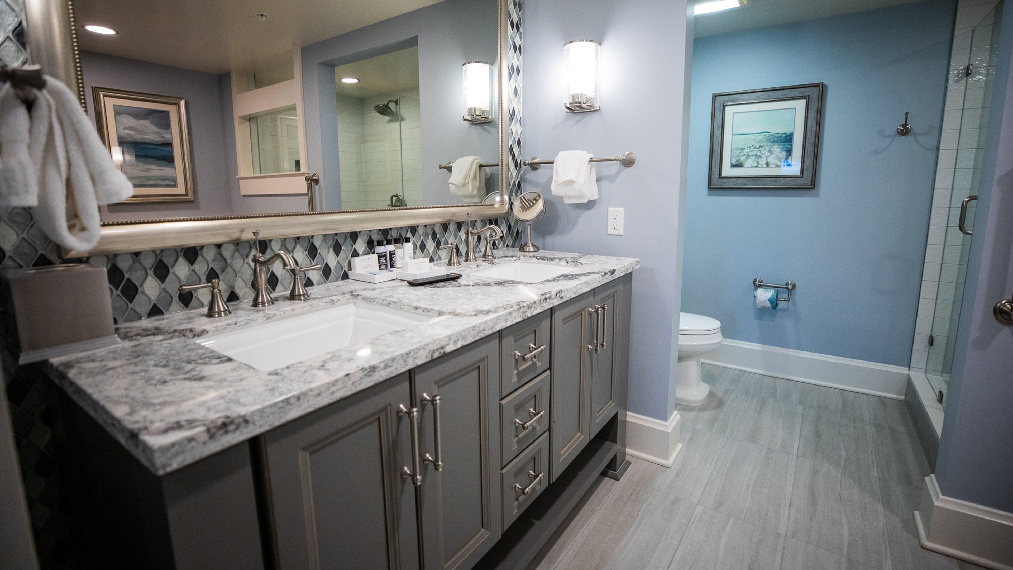 Double Queen Size Bed