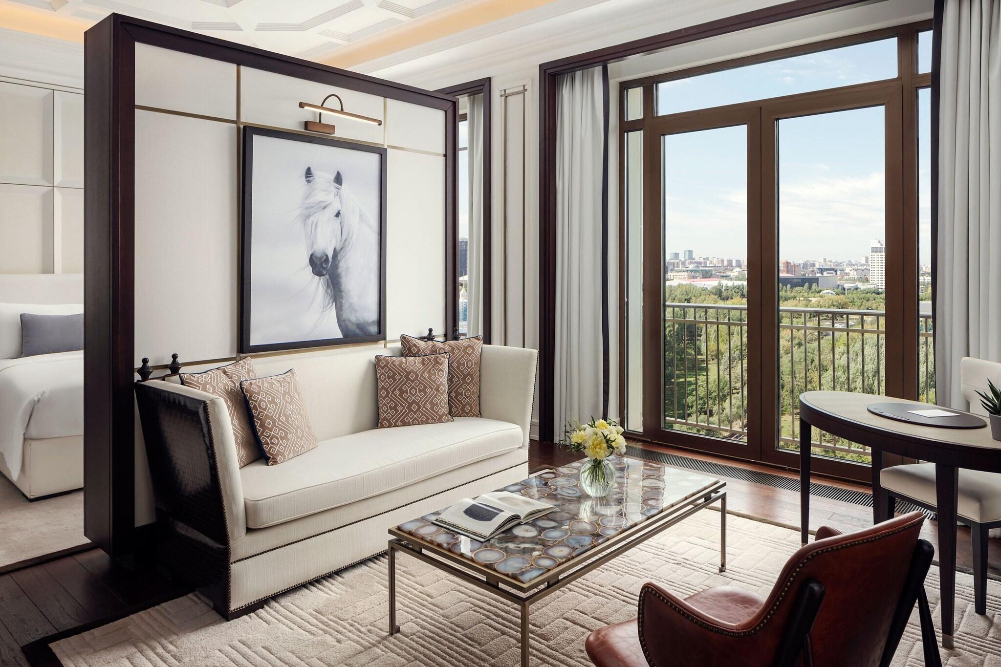 Double Deluxe King Bed