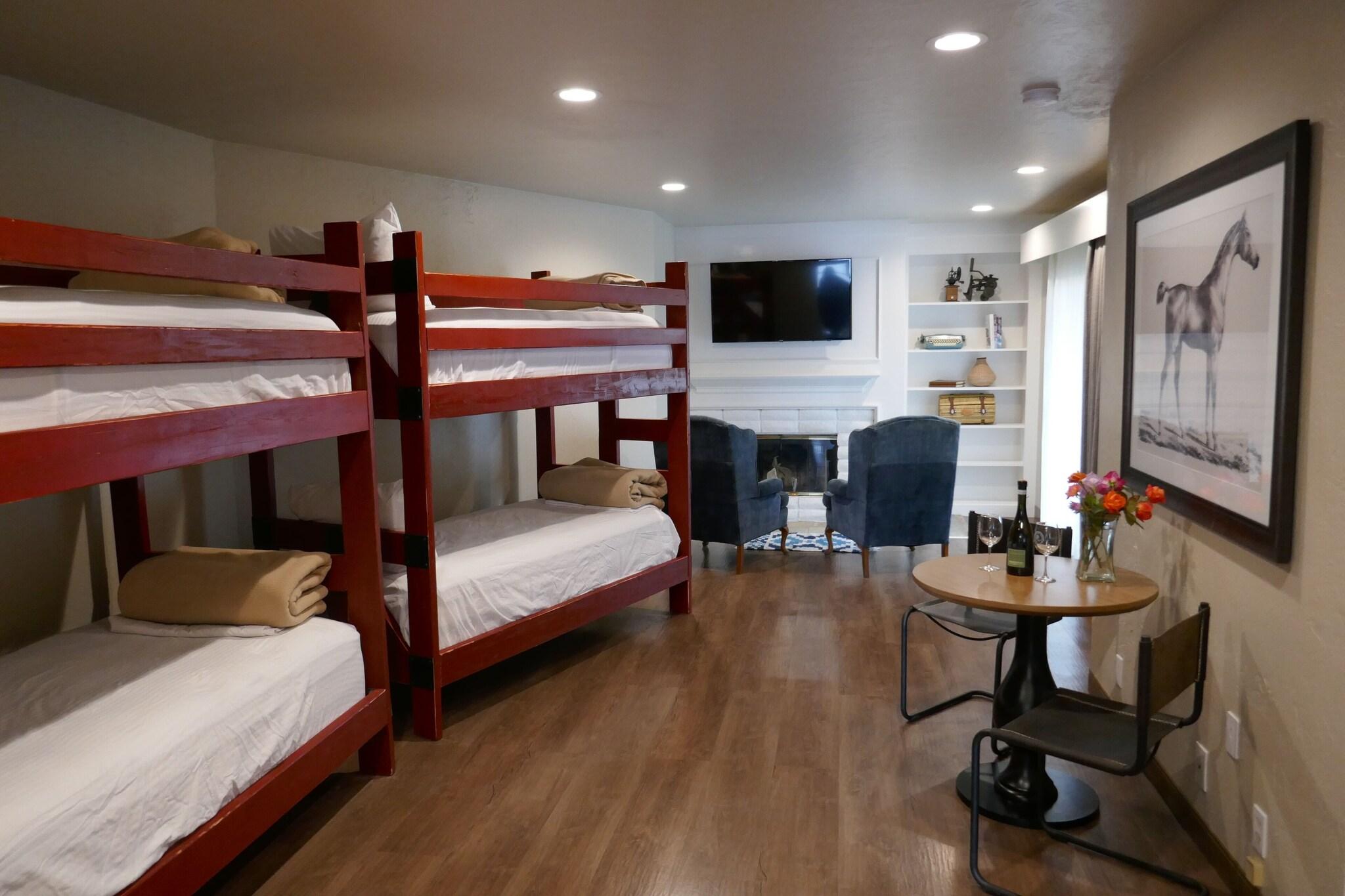 Suite with Kitchenette