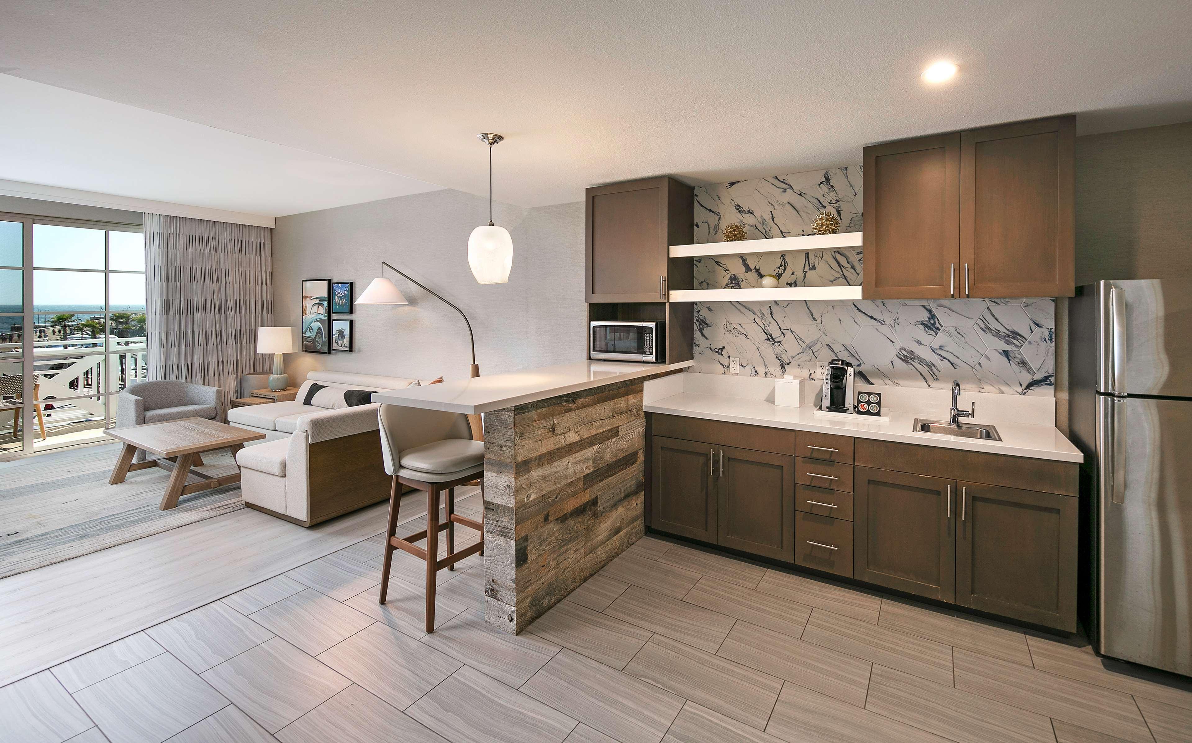 Suite Ocean View with Balcony