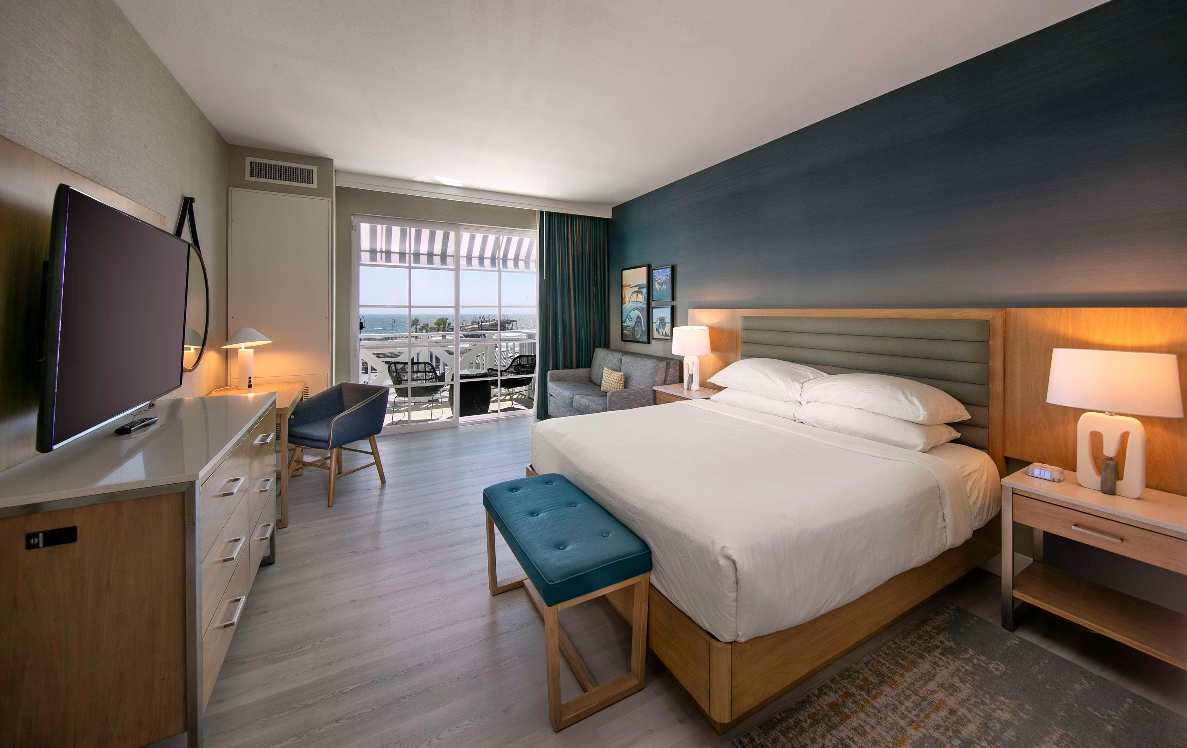 Double Accessible King Size Bed