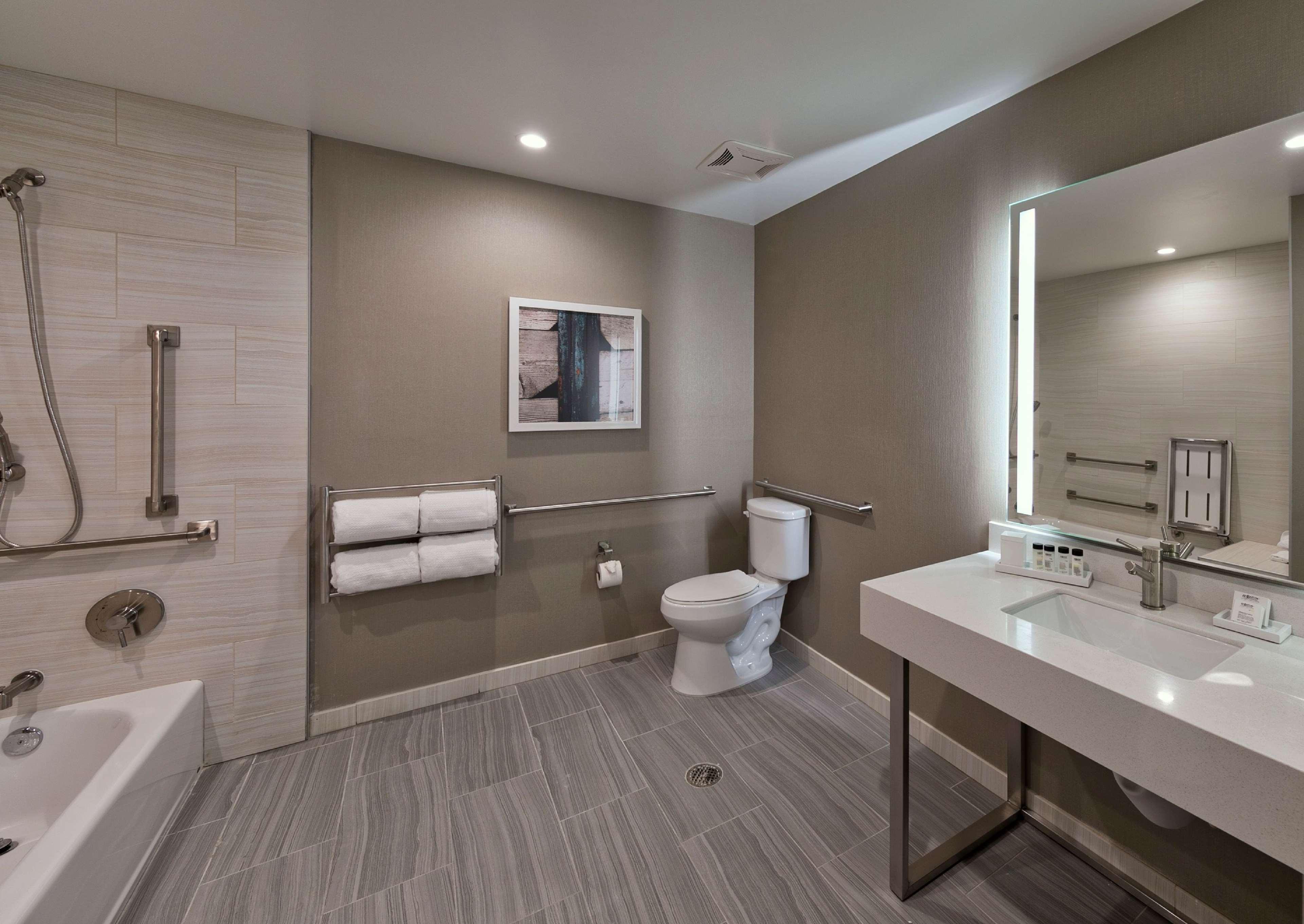 Room Accessible with Views