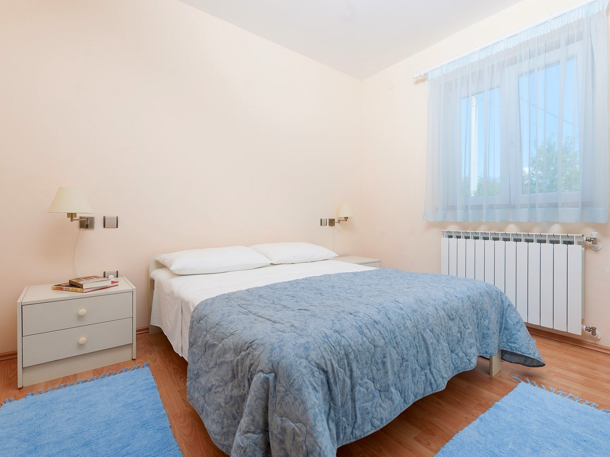 Apartment Capacity 4