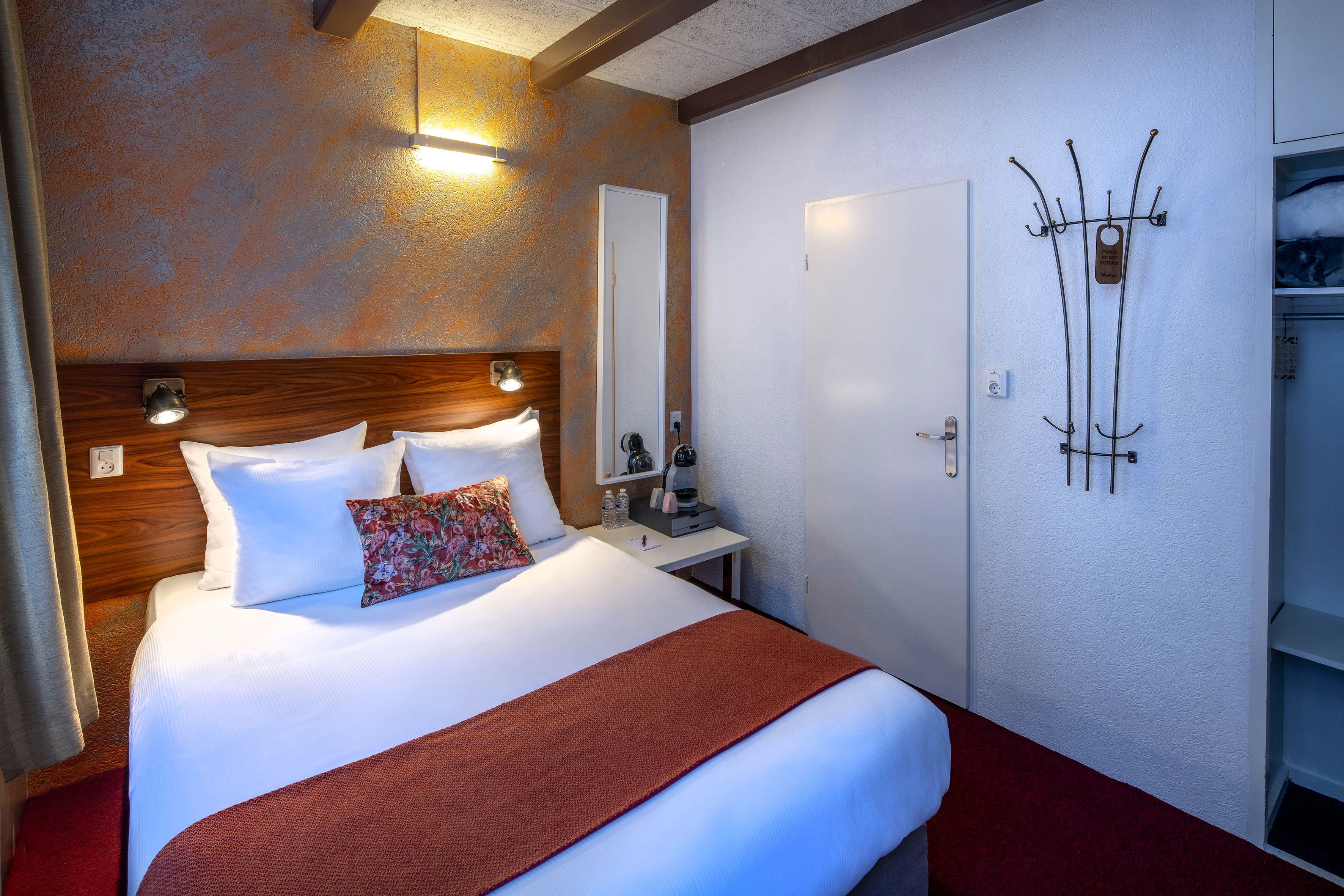 Double or Twin Standard