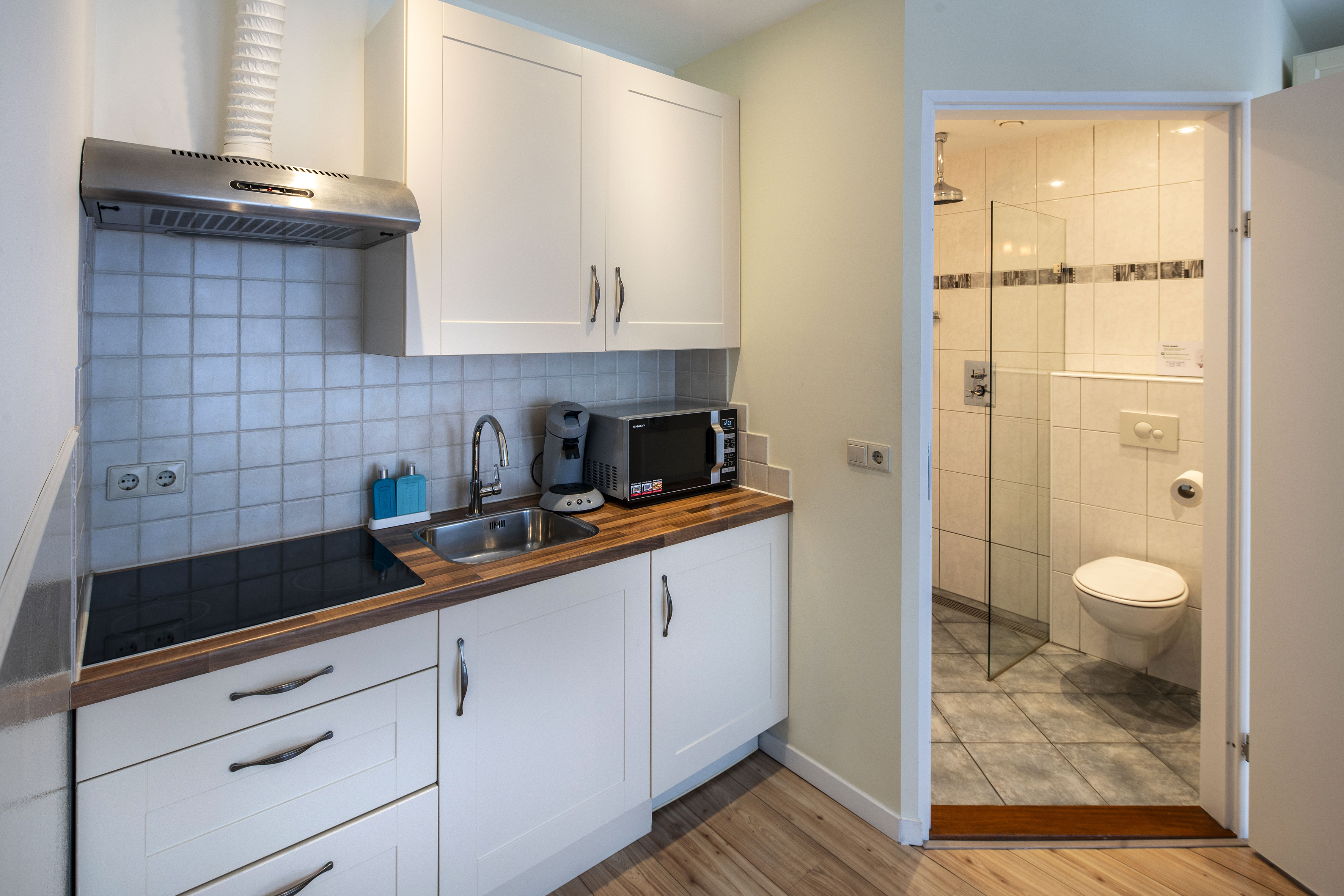 Studio Classic King Bed