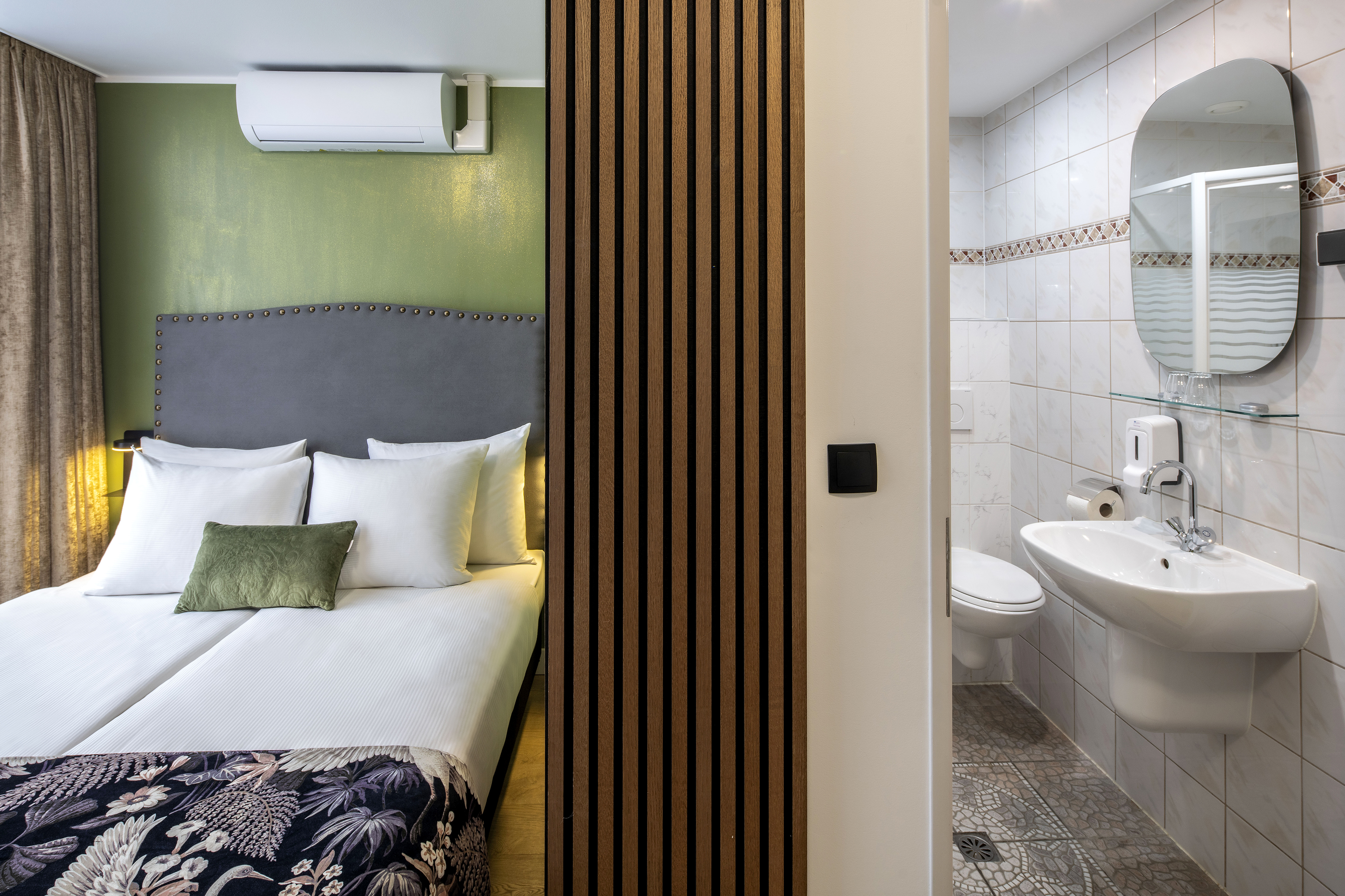 Double or Twin Standard