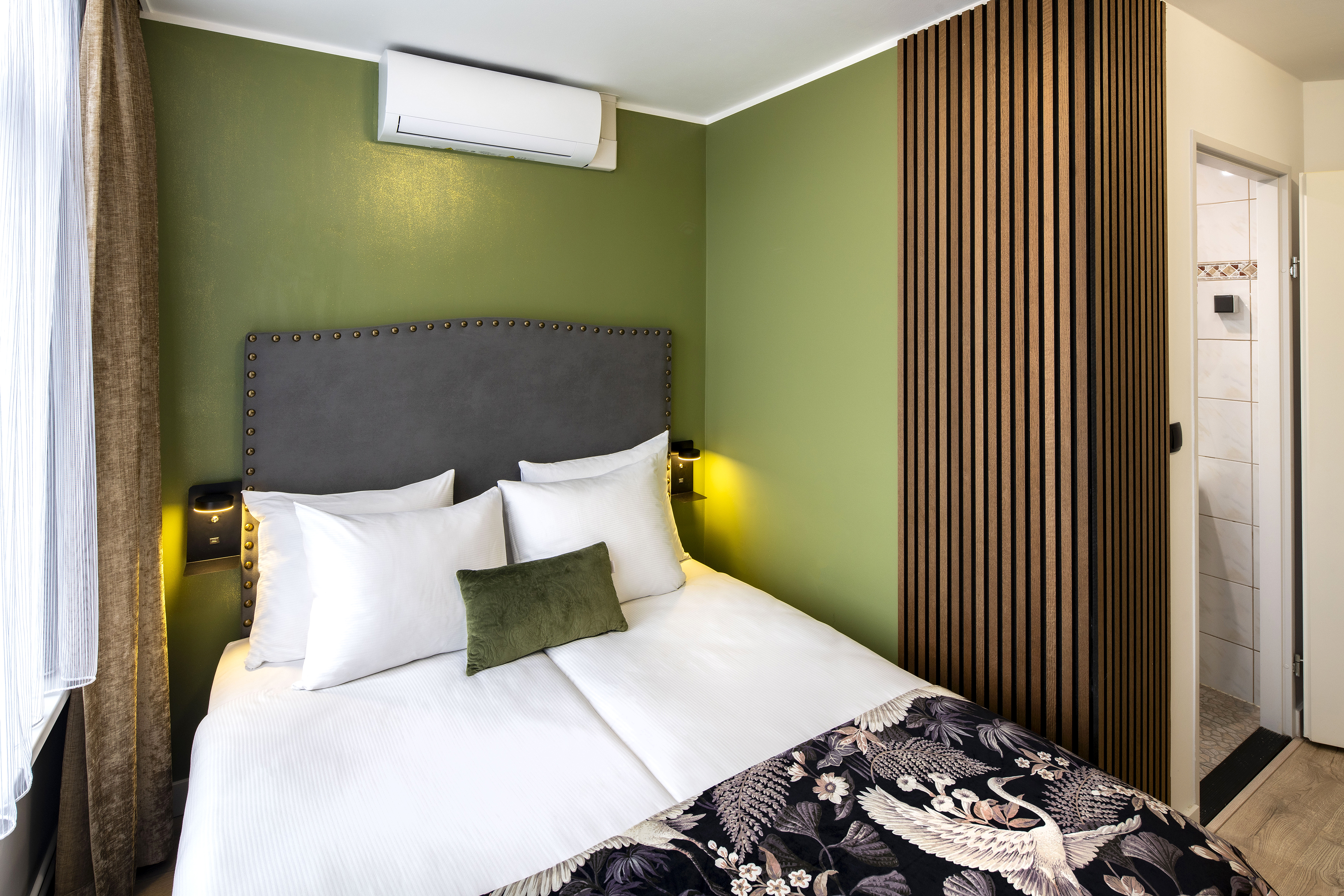 Double or Twin Standard